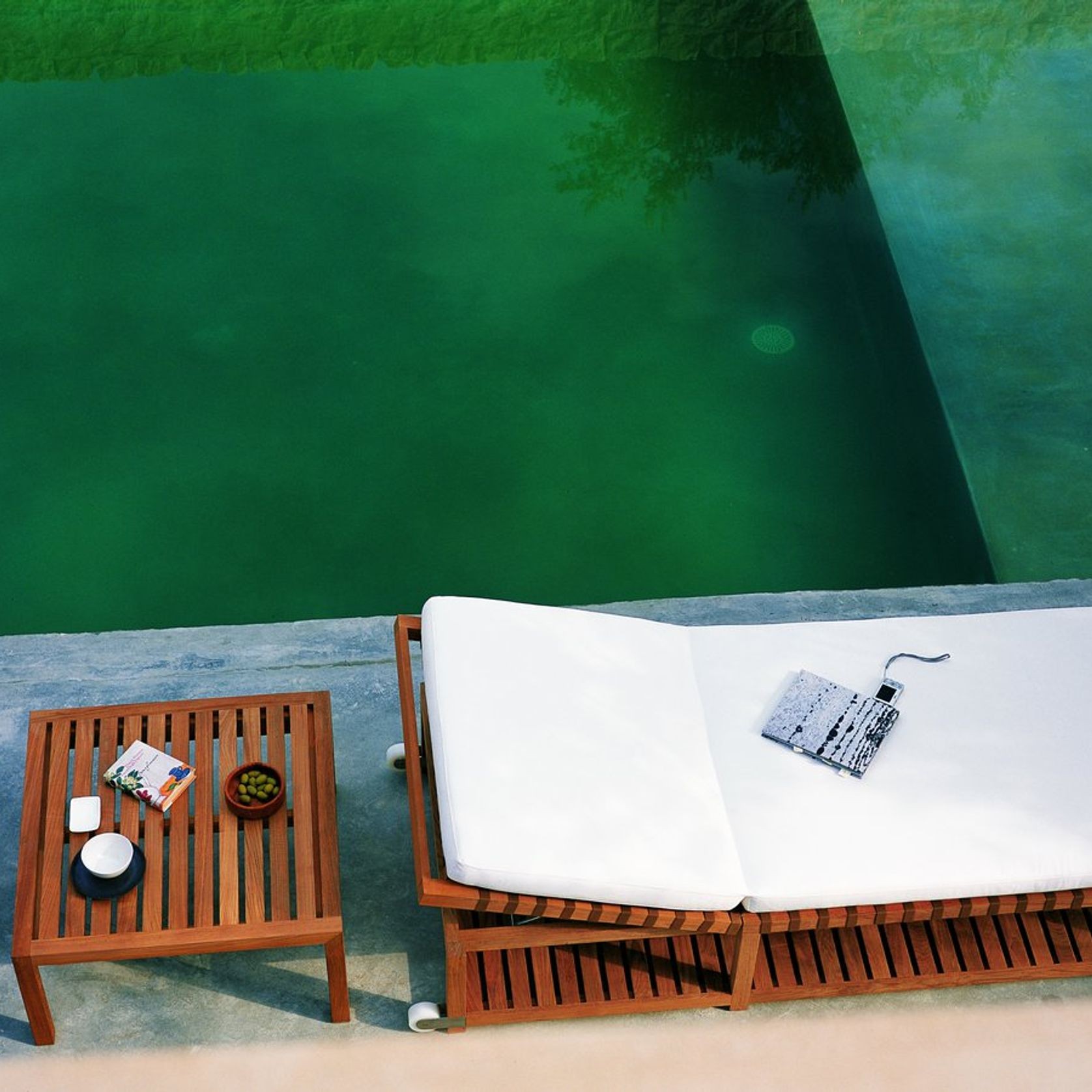 Network Sunlounger by Roda gallery detail image