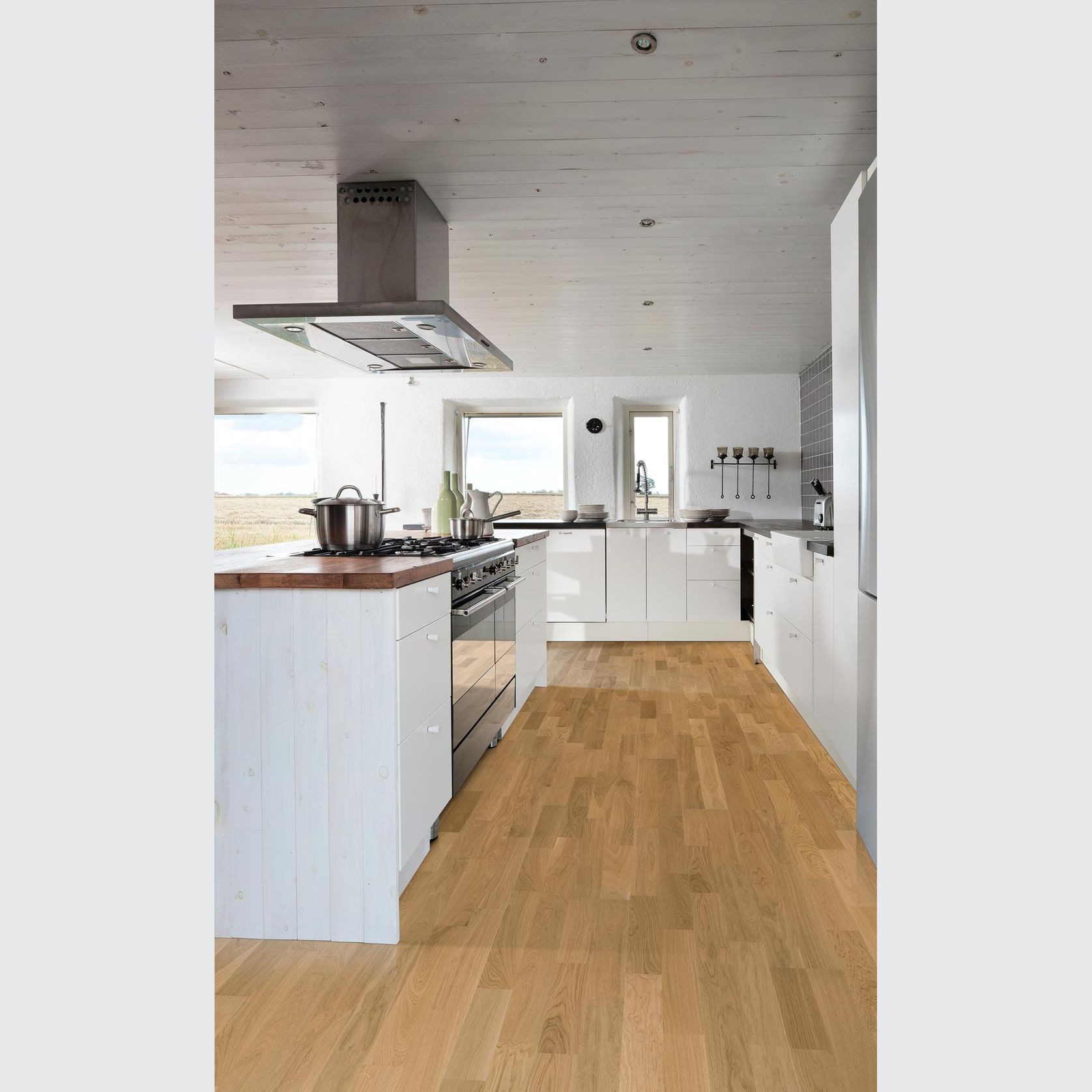 Oak Verona Wood Flooring gallery detail image