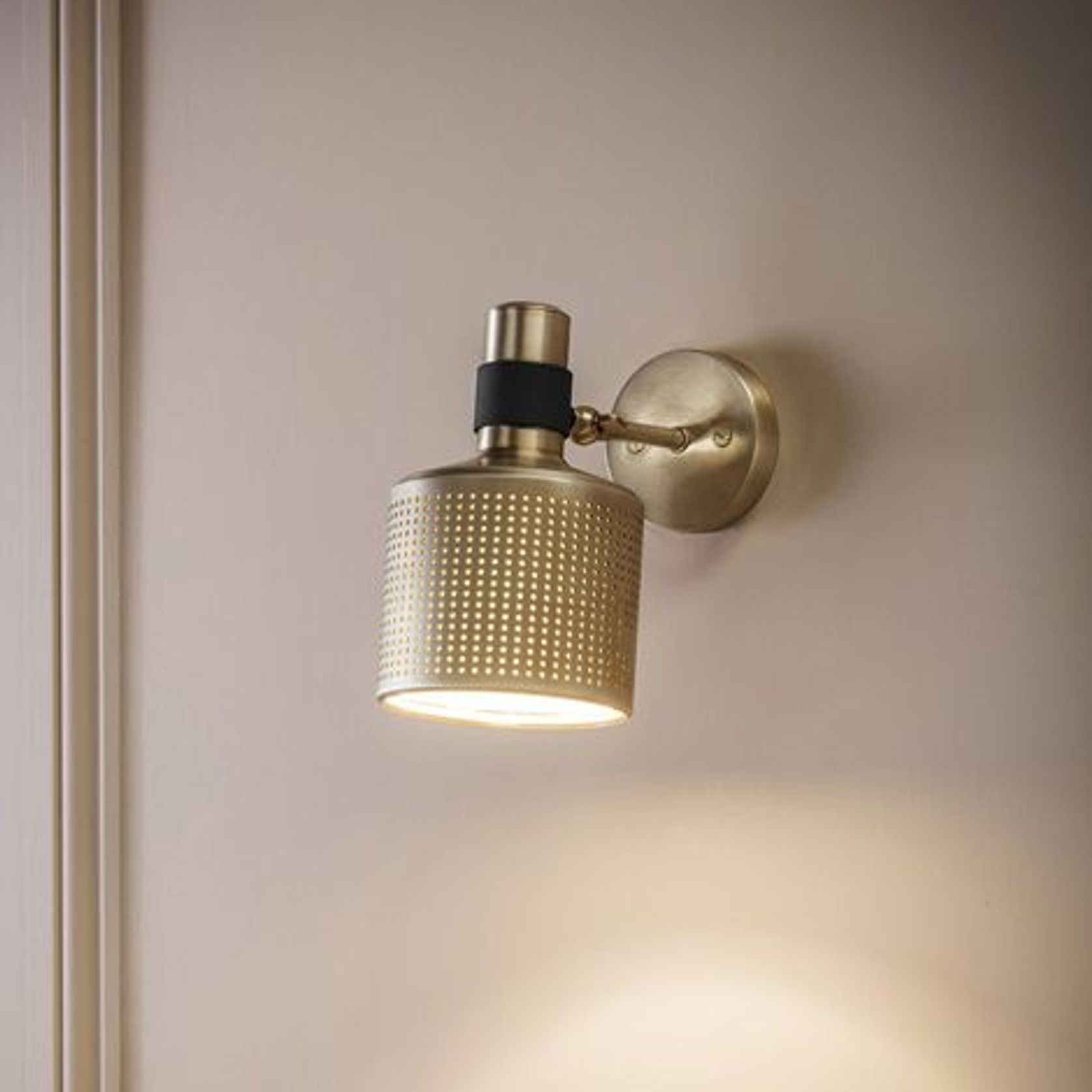 Riddle Wall Light – Single gallery detail image