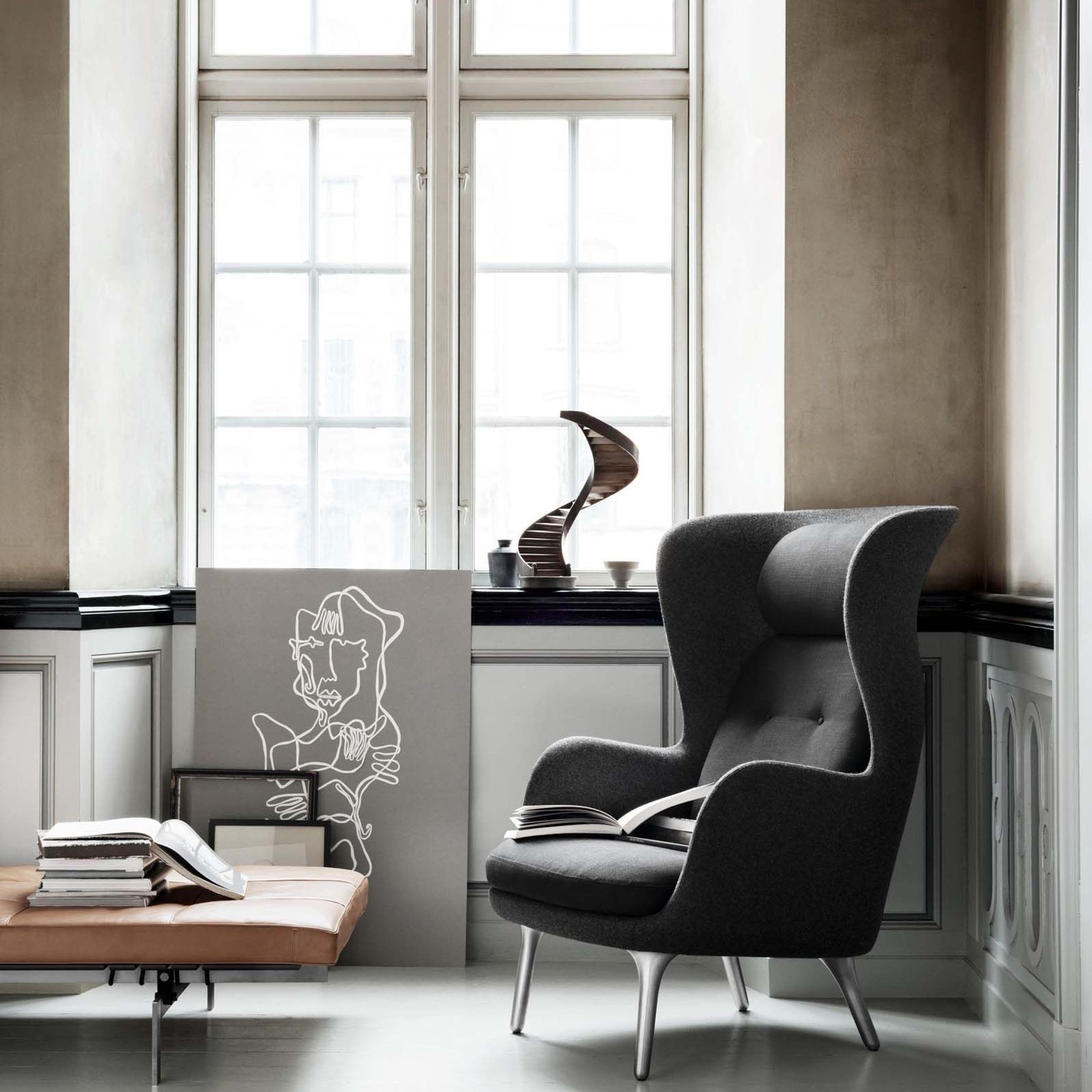 Ro Chair by Fritz Hansen gallery detail image