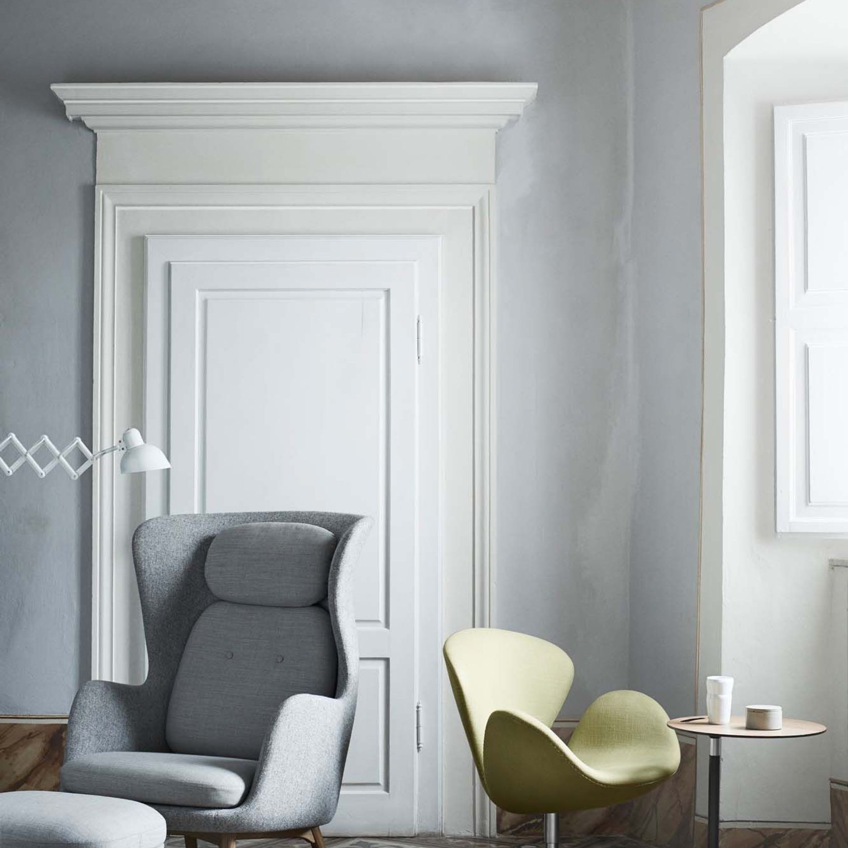 Ro Chair by Fritz Hansen gallery detail image