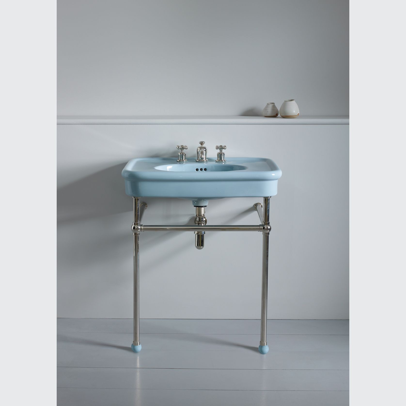 Rockwell Basin on Basin Stand gallery detail image