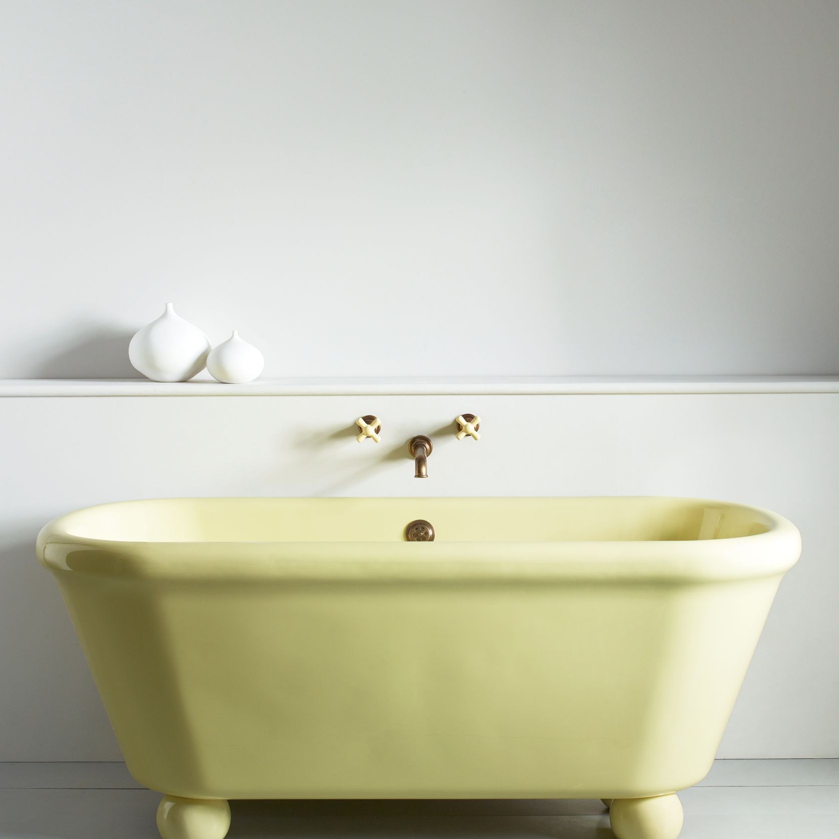 Rockwell Bath with Feet gallery detail image