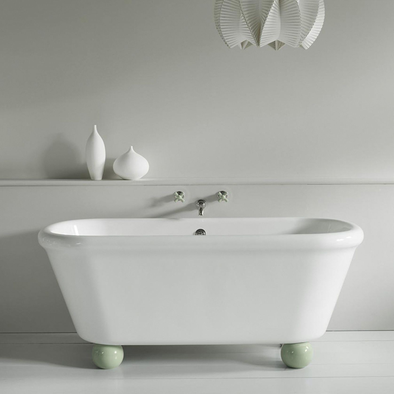 Rockwell Bath with Feet gallery detail image