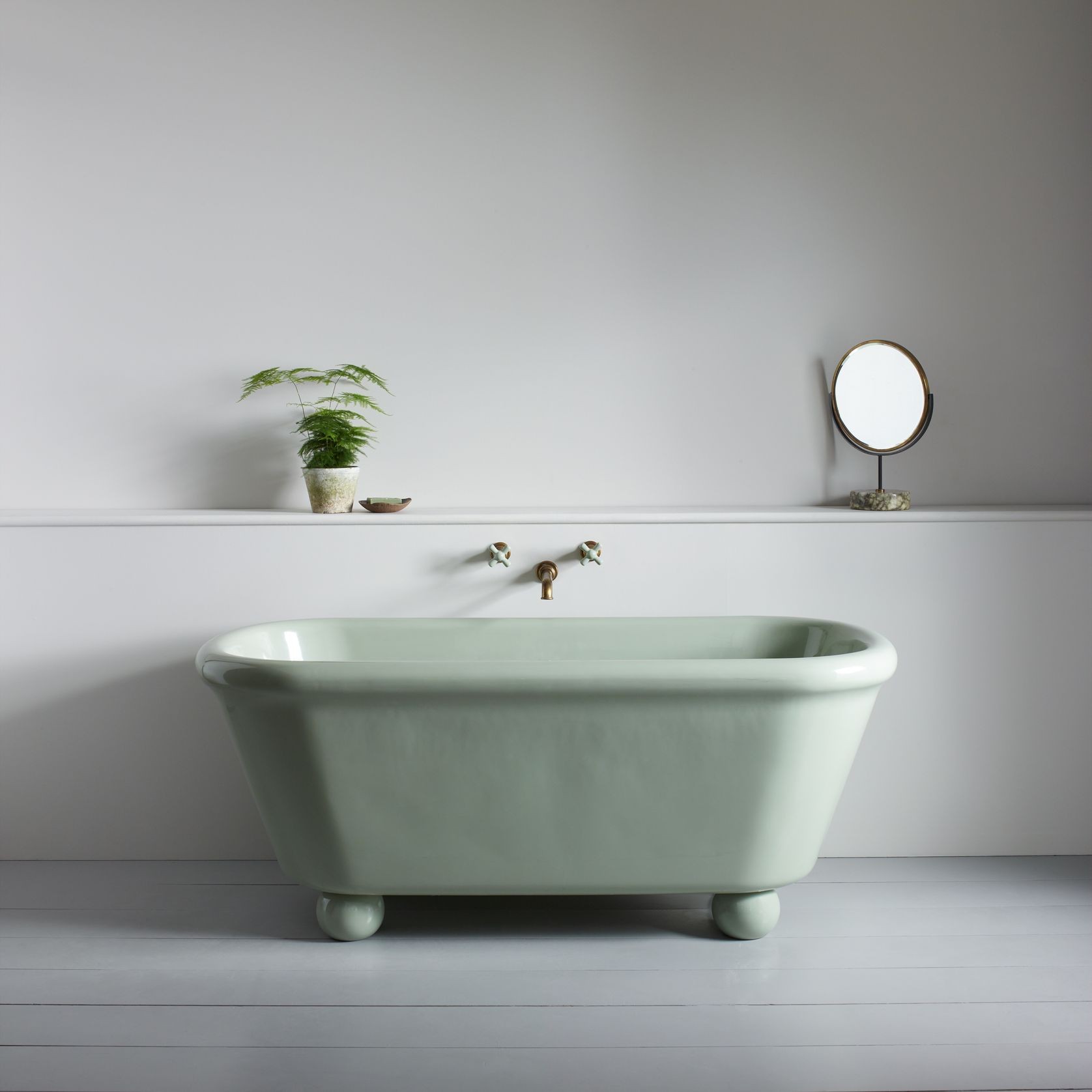 Rockwell Bath with Feet gallery detail image