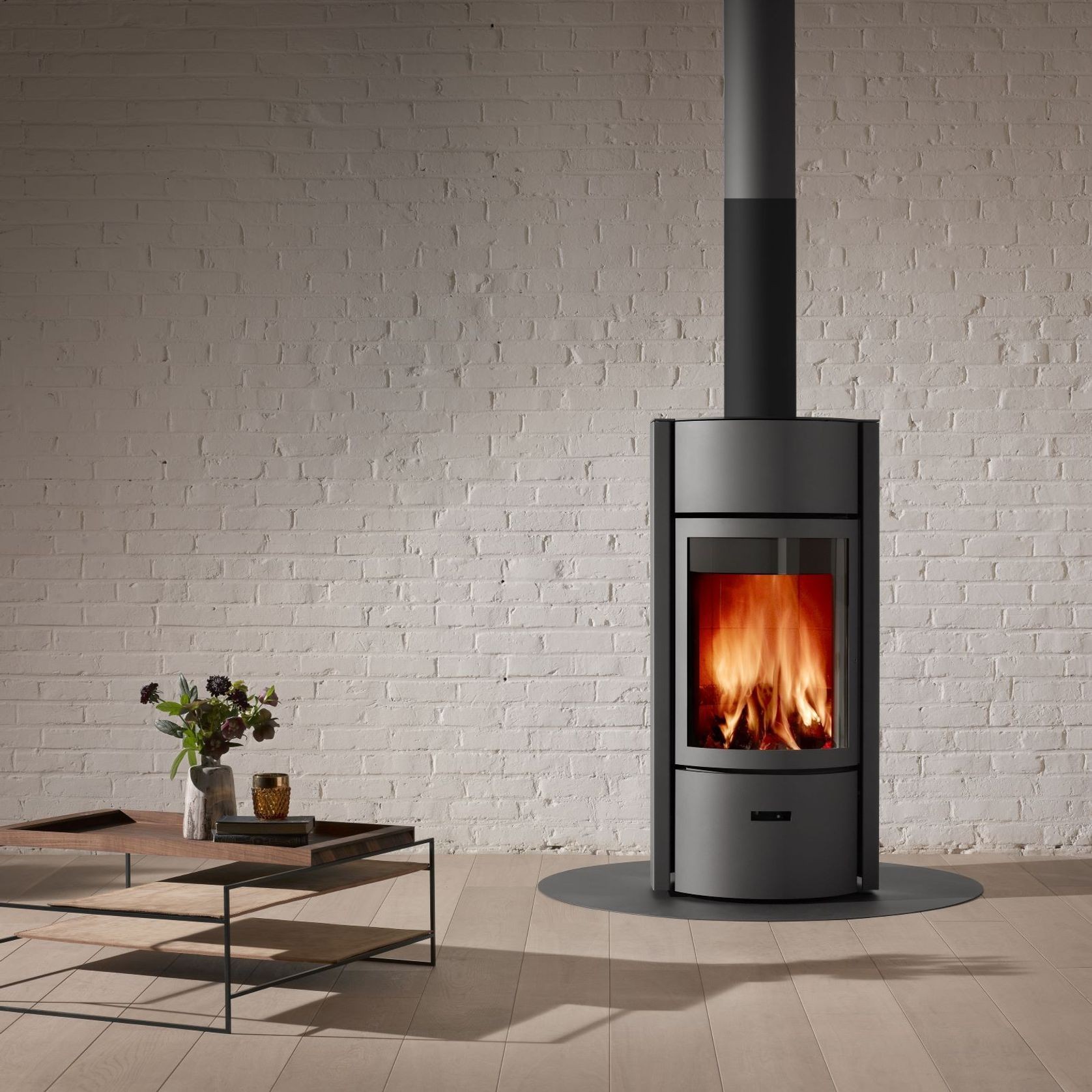 Stûv 30 Freestanding 3 in 1 Wood Fireplace gallery detail image