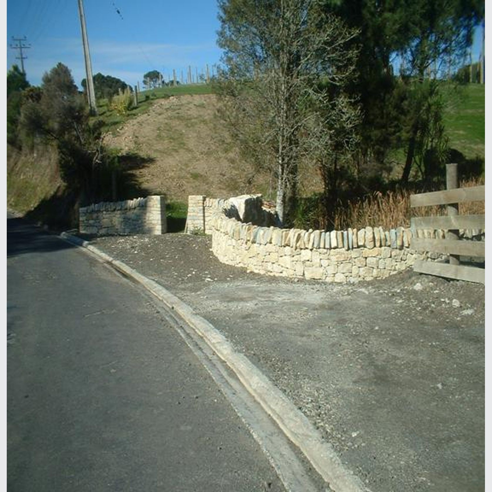 Stone Pillars & Drive Way Entrances gallery detail image