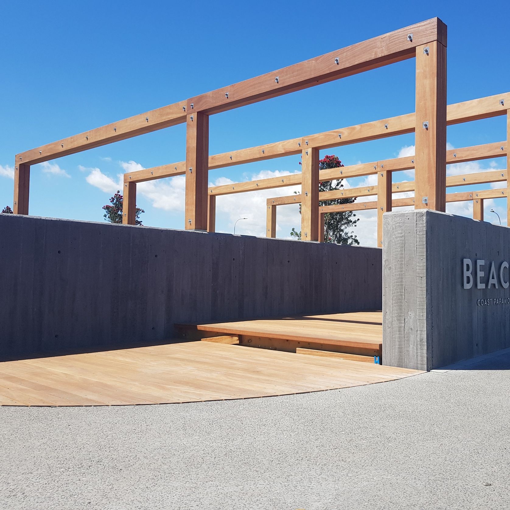 Tonka Exterior Hardwood Posts, Beams & Boardwalk Decking gallery detail image