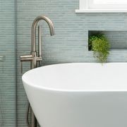 Uno Bath Column With Hand Shower gallery detail image