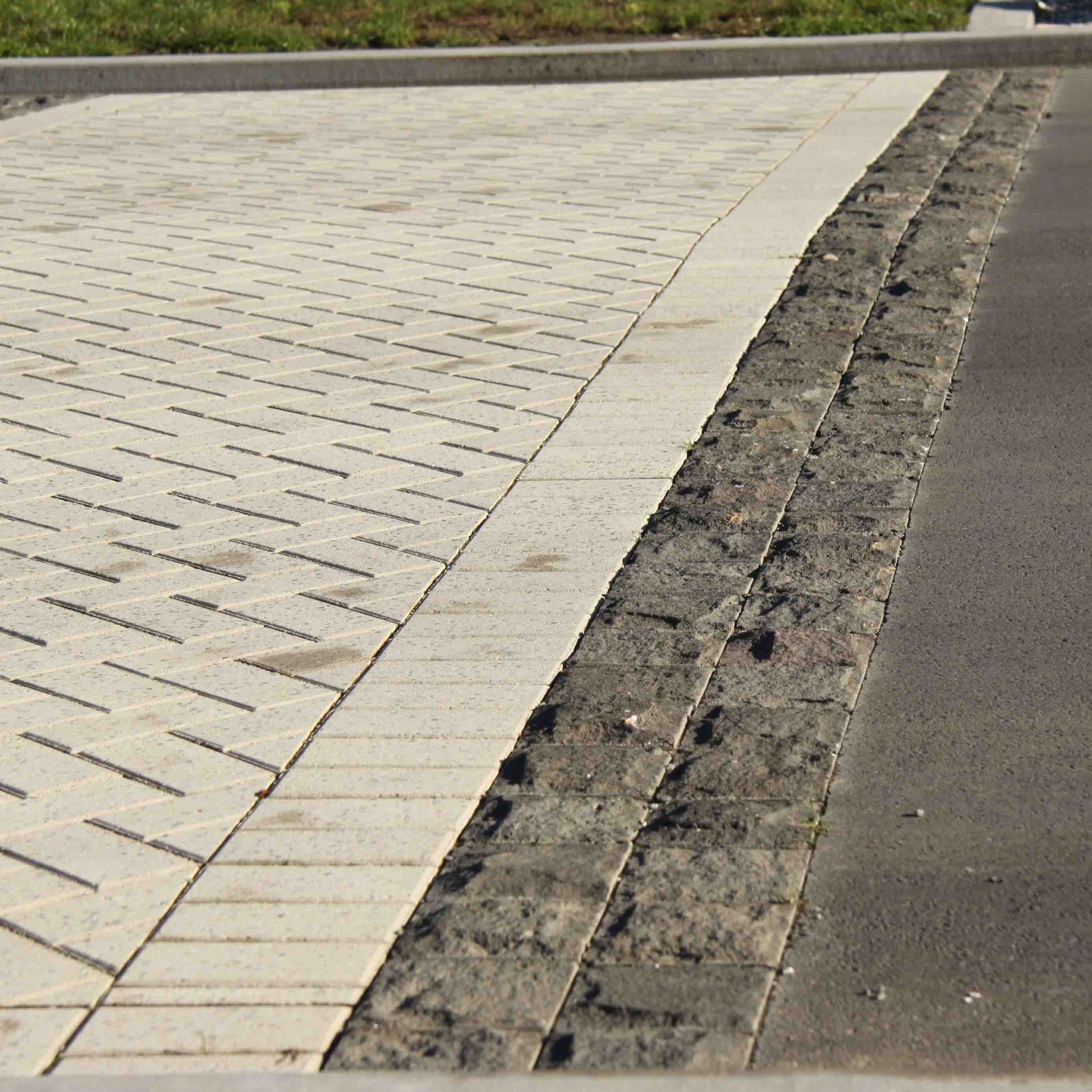 Bluestone Vehicular Paving gallery detail image