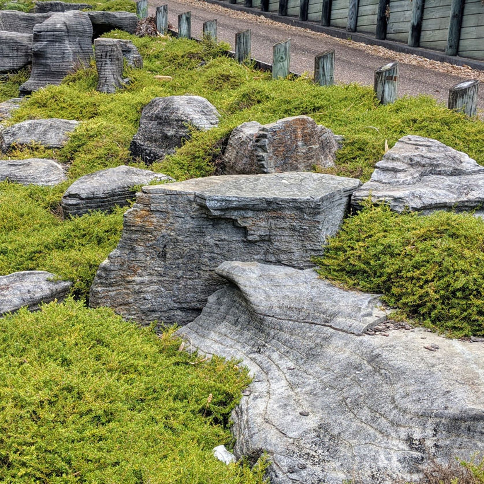 Paradise Stone Slabs and Feature Rocks gallery detail image