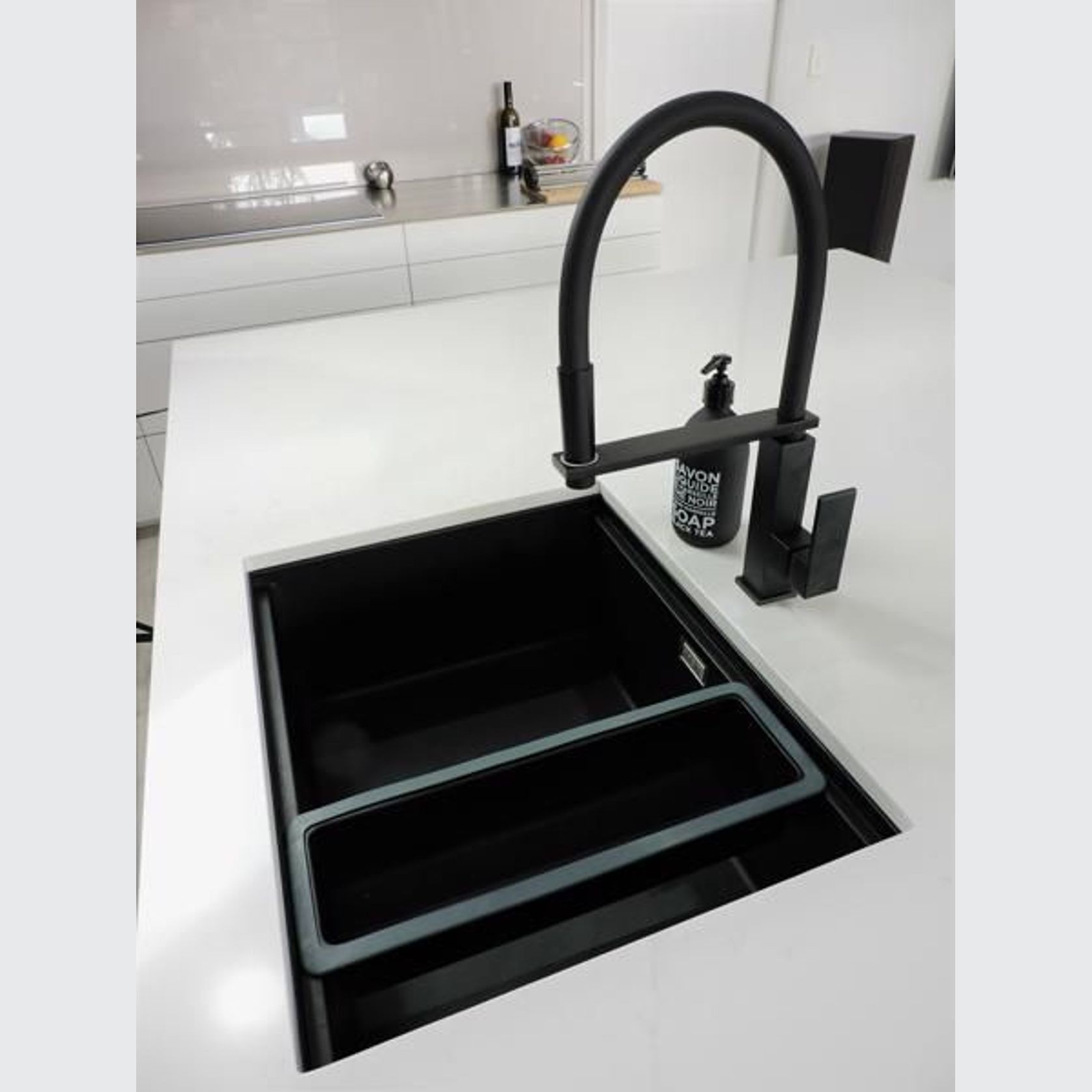 iKolor - add a splash of colour to your kitchen gallery detail image