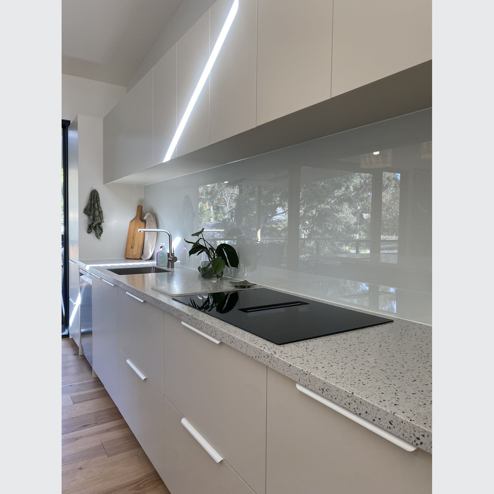 Meganite gallery detail image