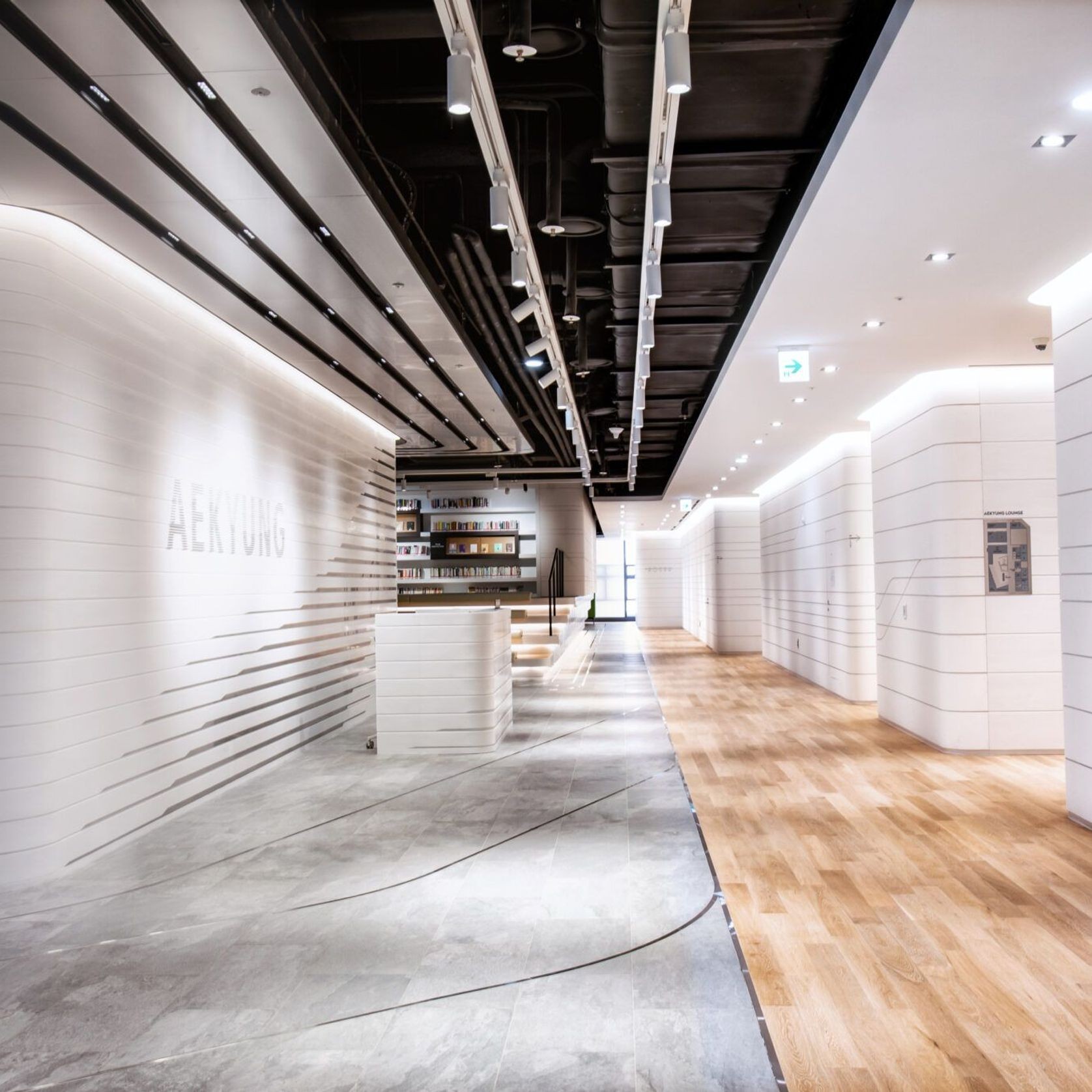Stratum Clara Solid Surface by Hanex gallery detail image