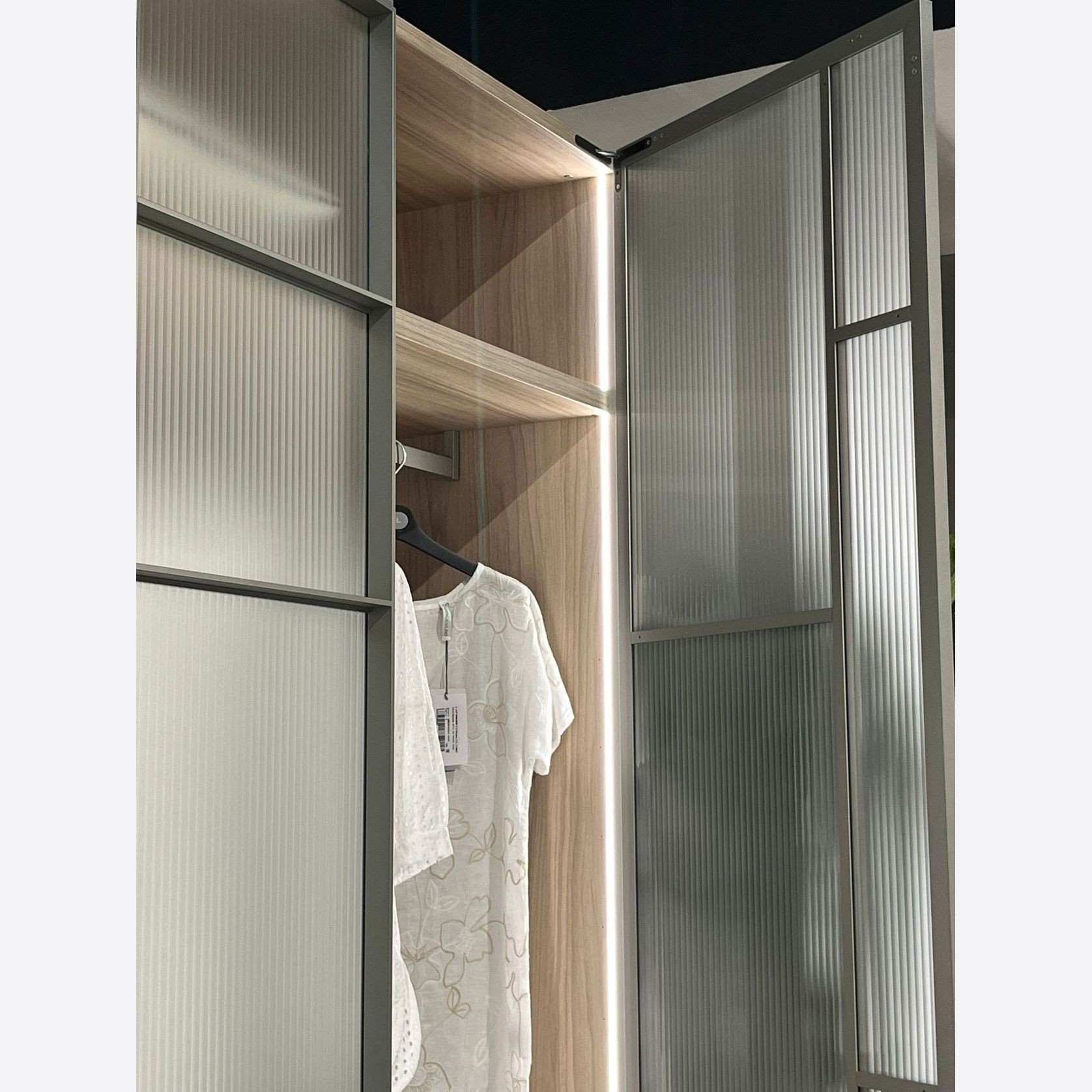 Aluminium Cabinet Doors | Premium Range gallery detail image