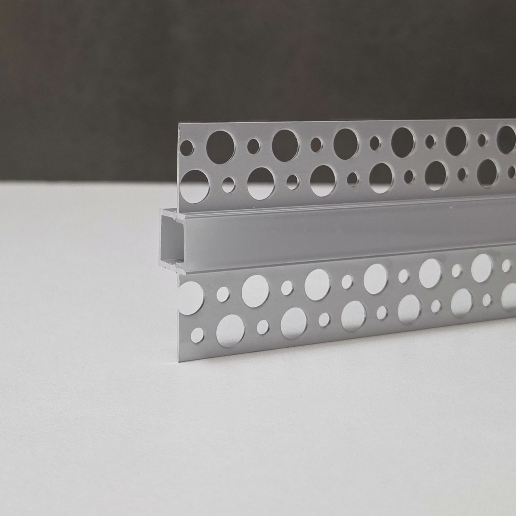 TL005 reveal bead led profile