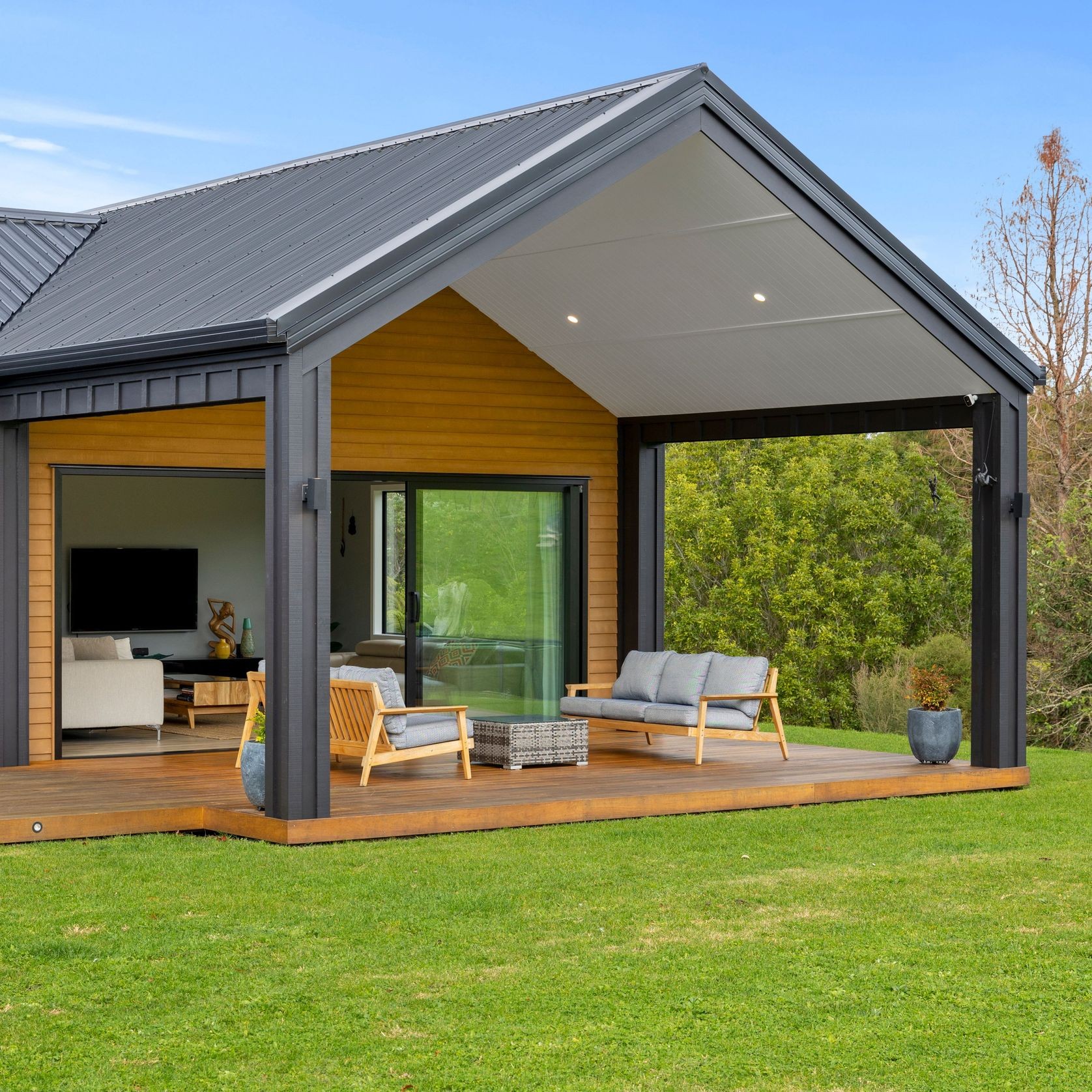 MagnaFlow™ Steel Roofing & Cladding Protective Coating gallery detail image