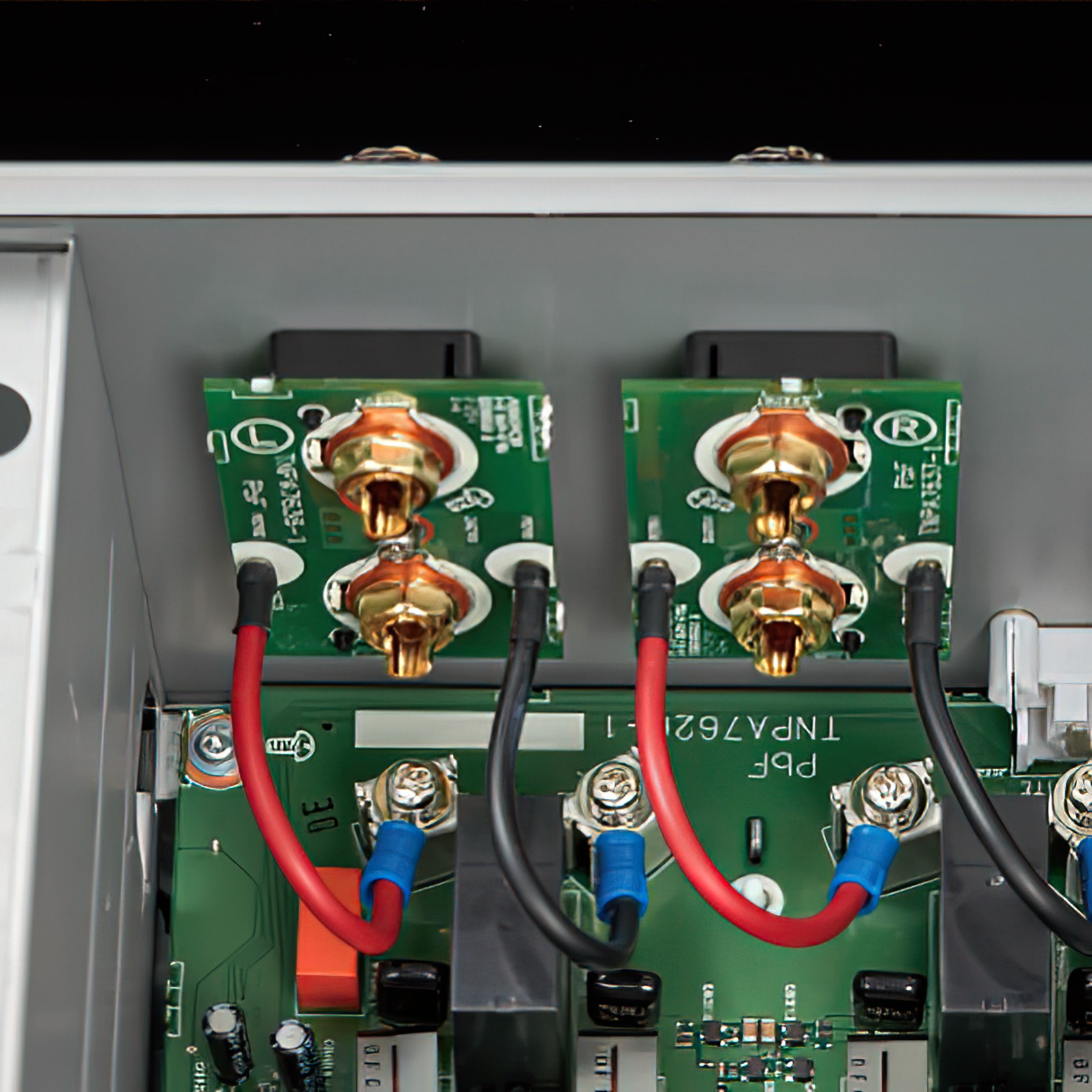 Technics Grand Class Amplifier SU-G700M2 gallery detail image