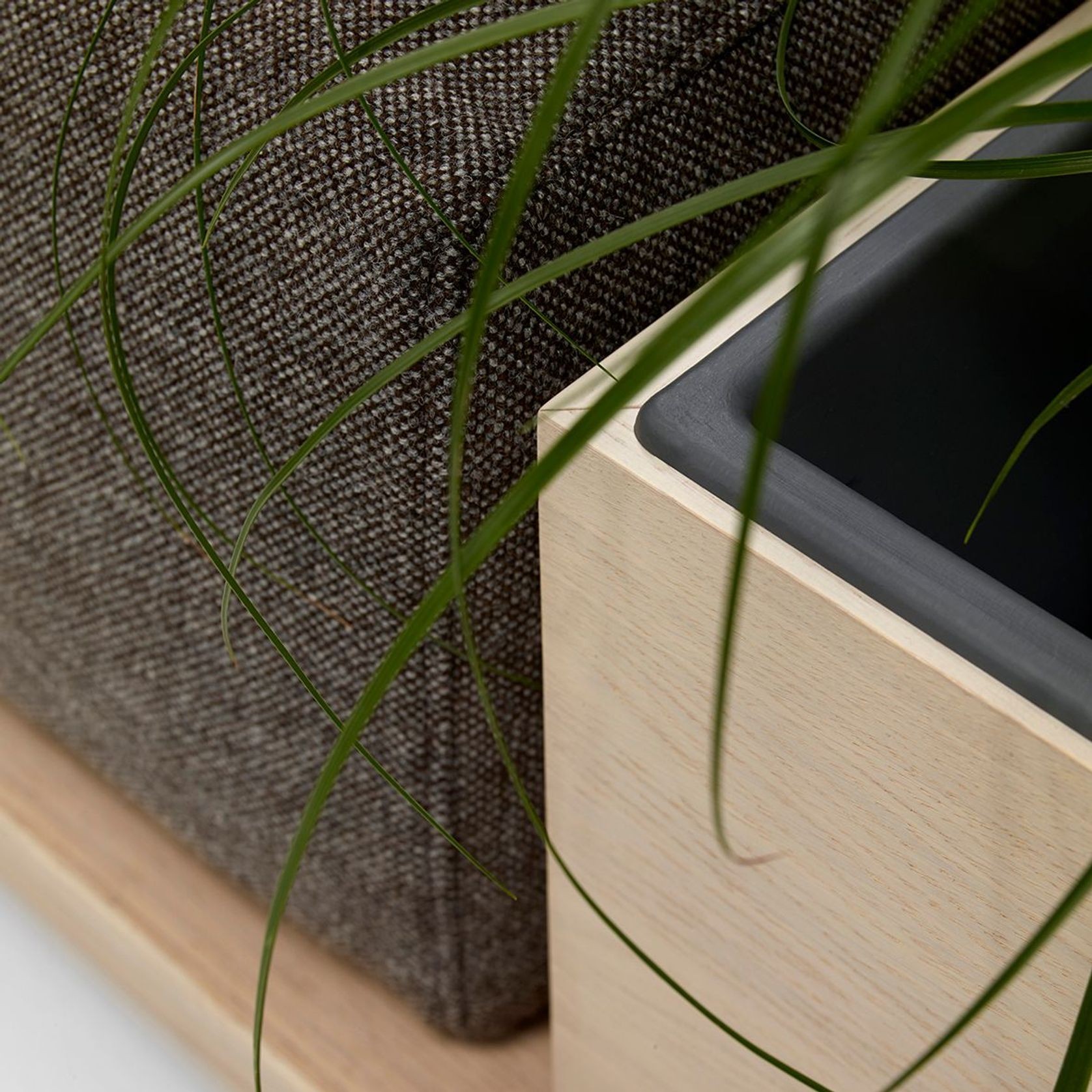 Meet, Sofa System by Fattorini + Rizzini + Partners gallery detail image