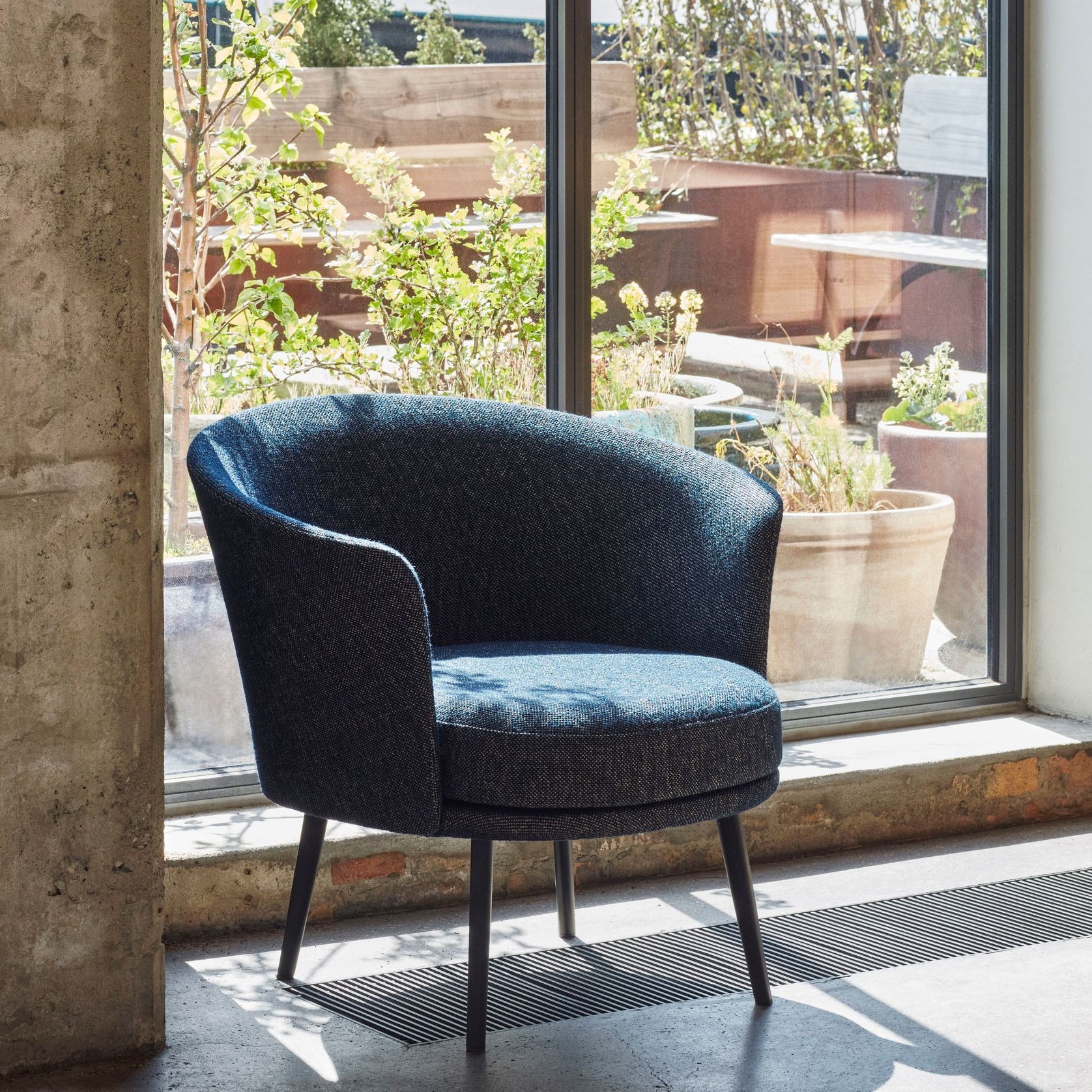 Dorso Lounge Chair by HAY gallery detail image