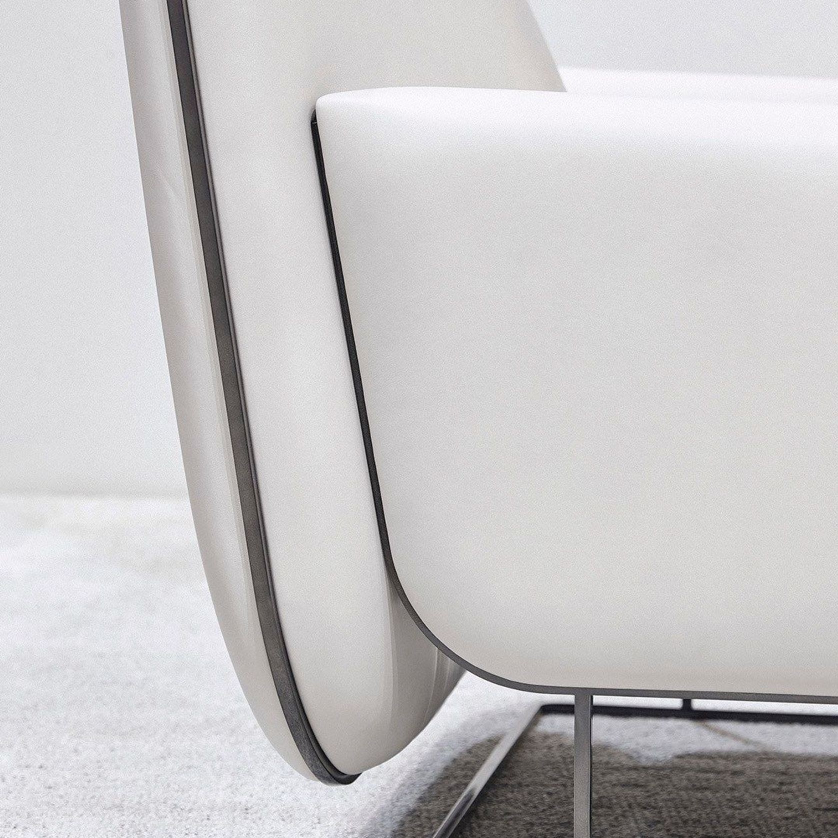 EJ115 Ovo Chair by Erik Jørgensen gallery detail image
