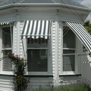 Bannette™ Drop Arm Awning gallery detail image