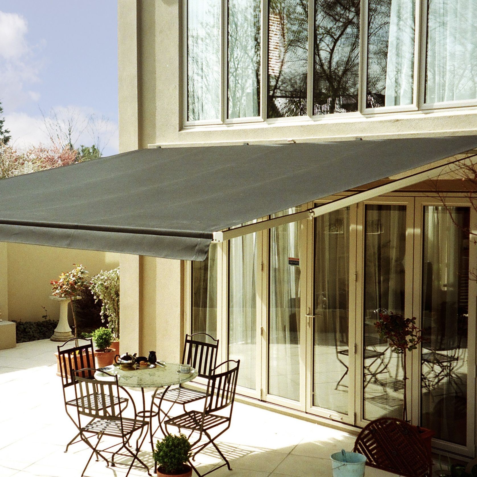 Euro Boulevard Awning gallery detail image