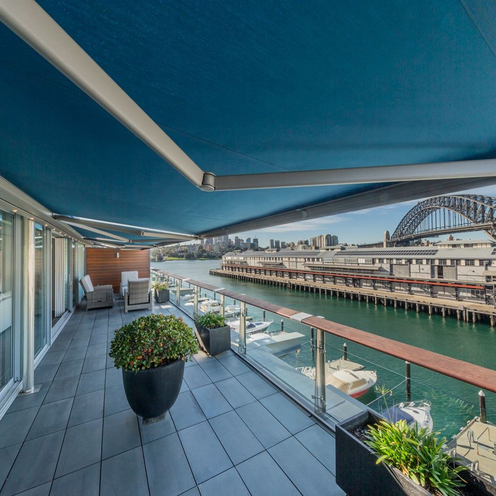 Weinor Cassita II Full Cassette Folding Arm Awning gallery detail image