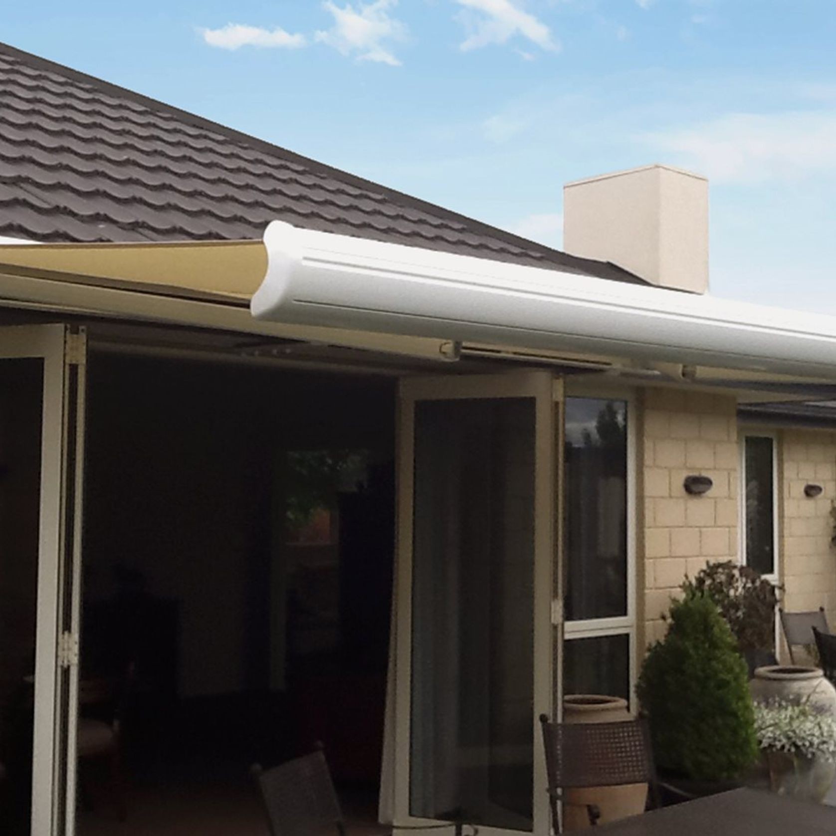 Cabriolet Boulevard Awning gallery detail image