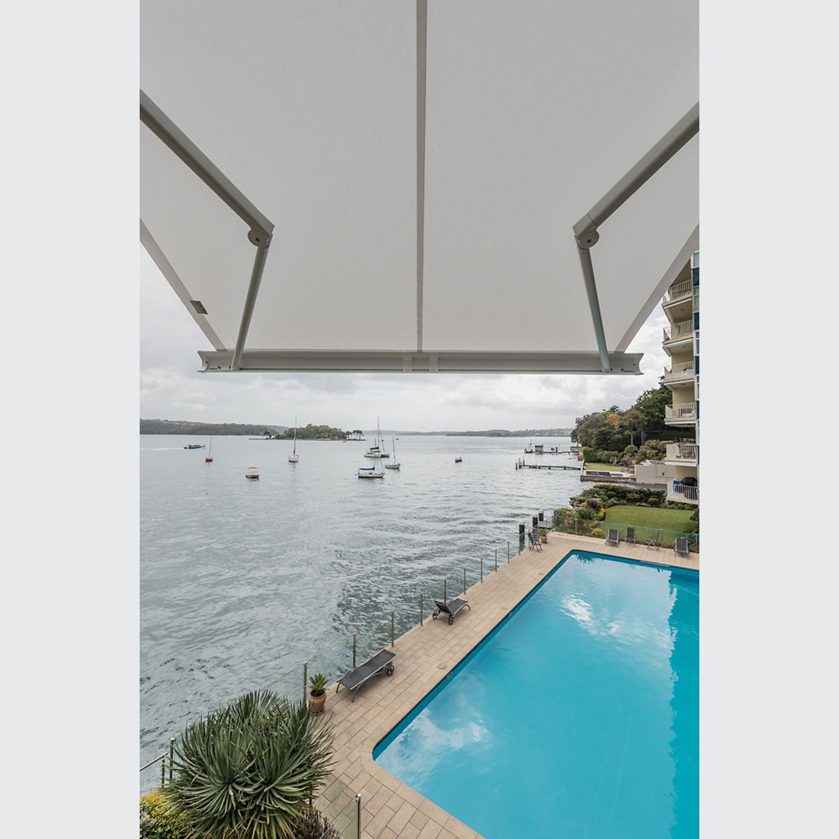 Weinor Cassita II Full Cassette Folding Arm Awning gallery detail image