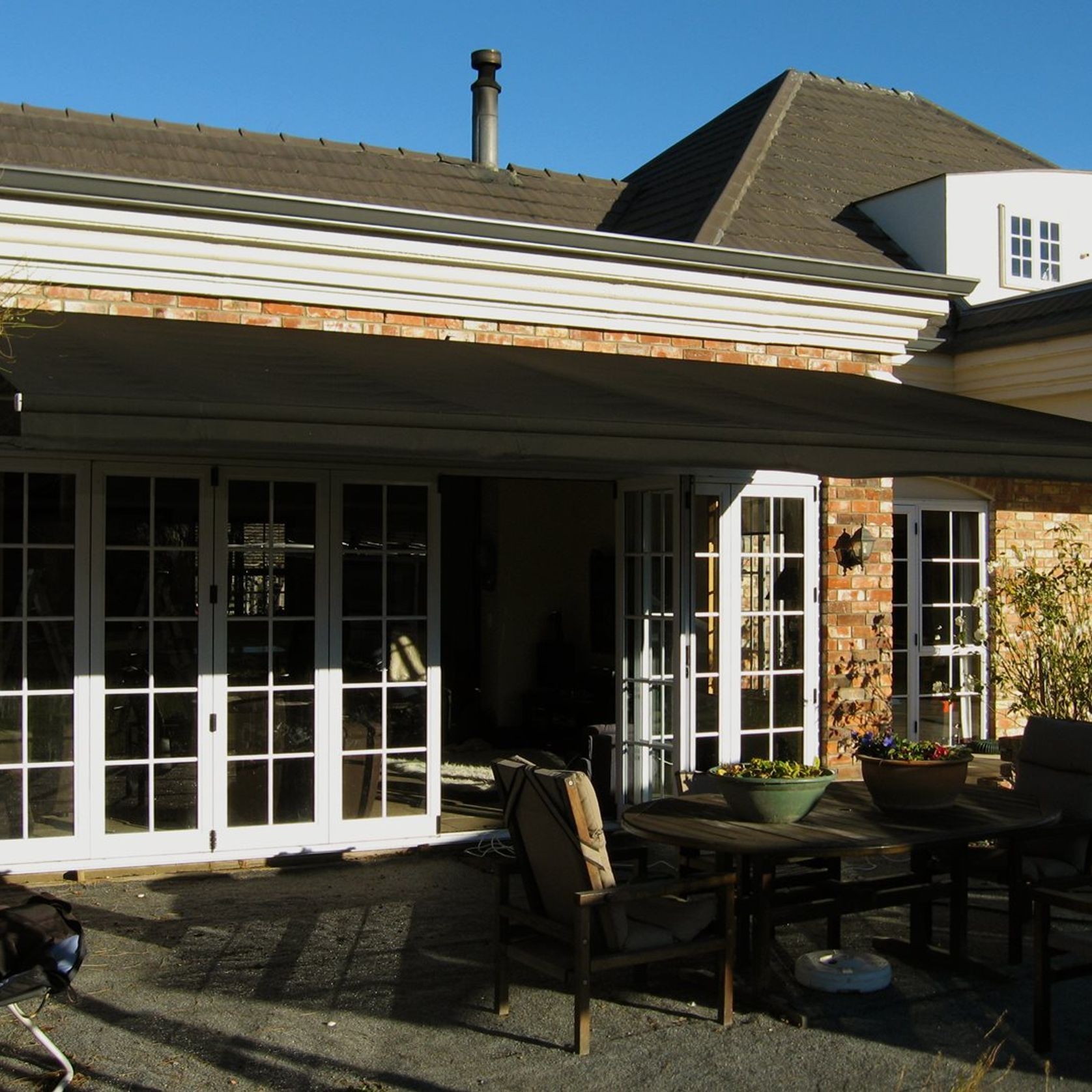 Euro Boulevard Awning gallery detail image