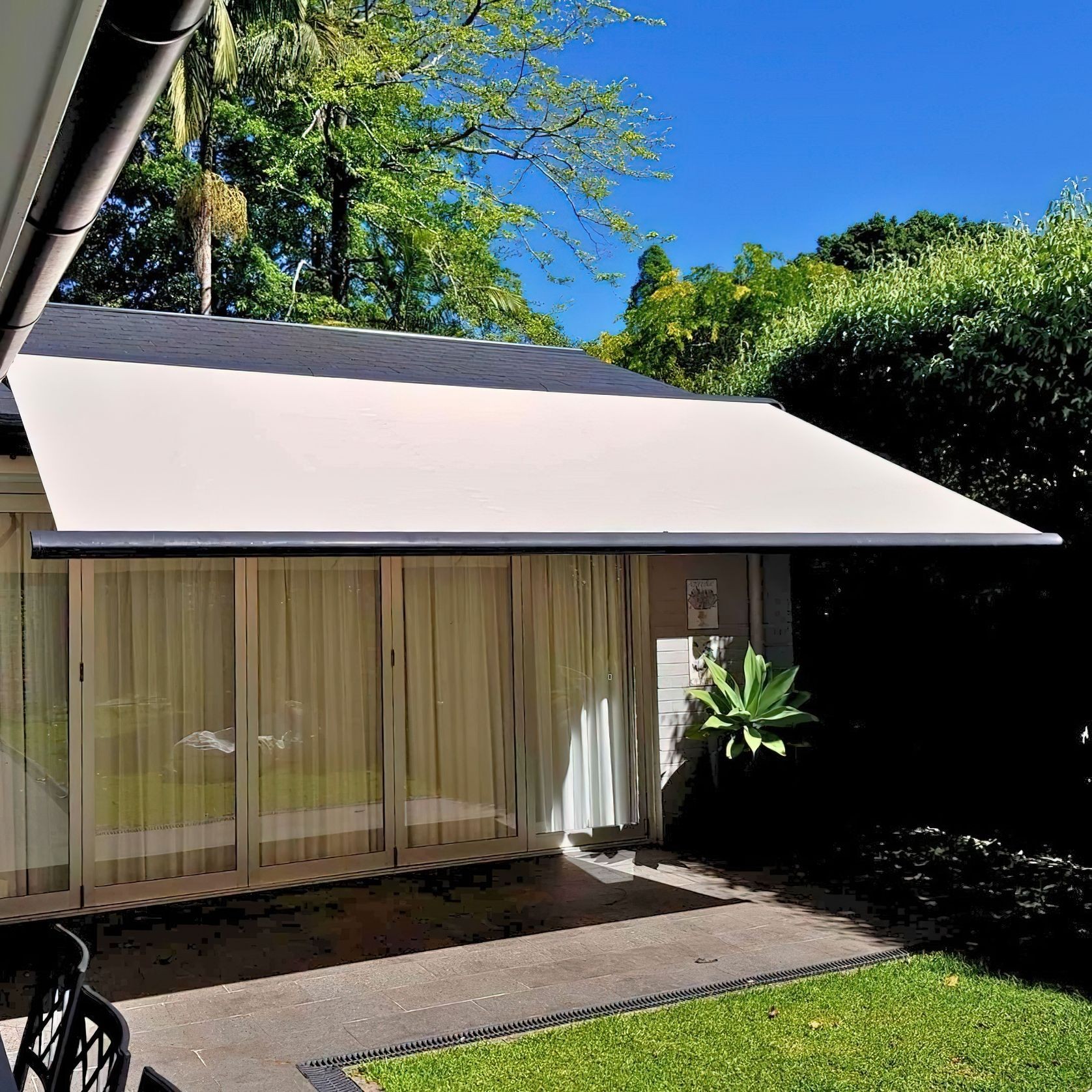 Cleo Semi Cassette Folding Arm Awnings gallery detail image