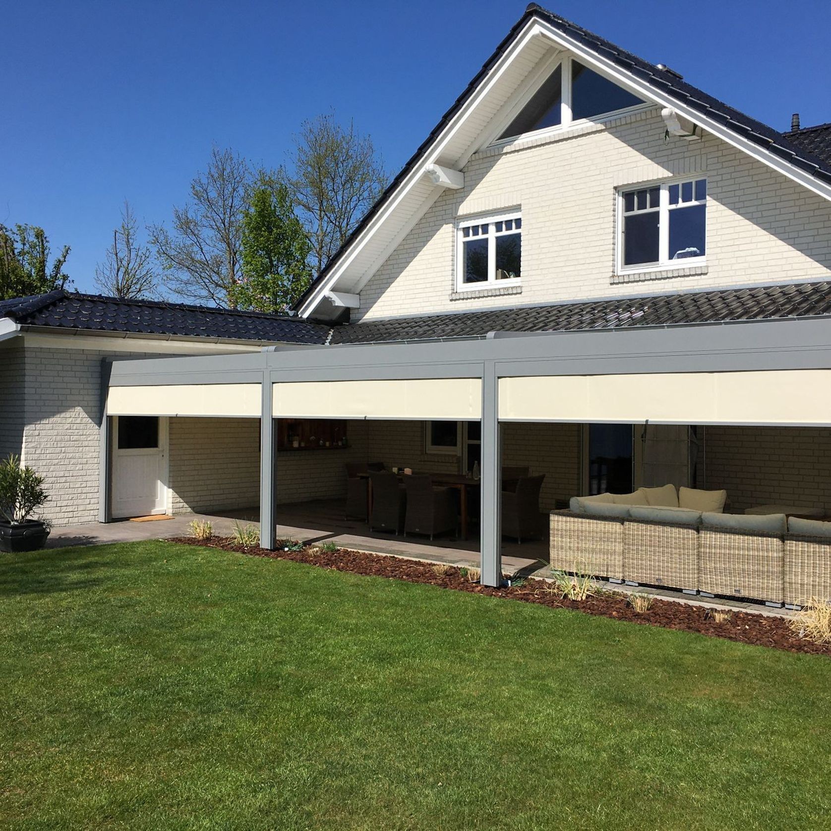 Markilux Pergola Stretch Retractable Roof gallery detail image