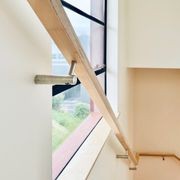 HB530 Round Stainless Steel Stair Rail Bracket gallery detail image