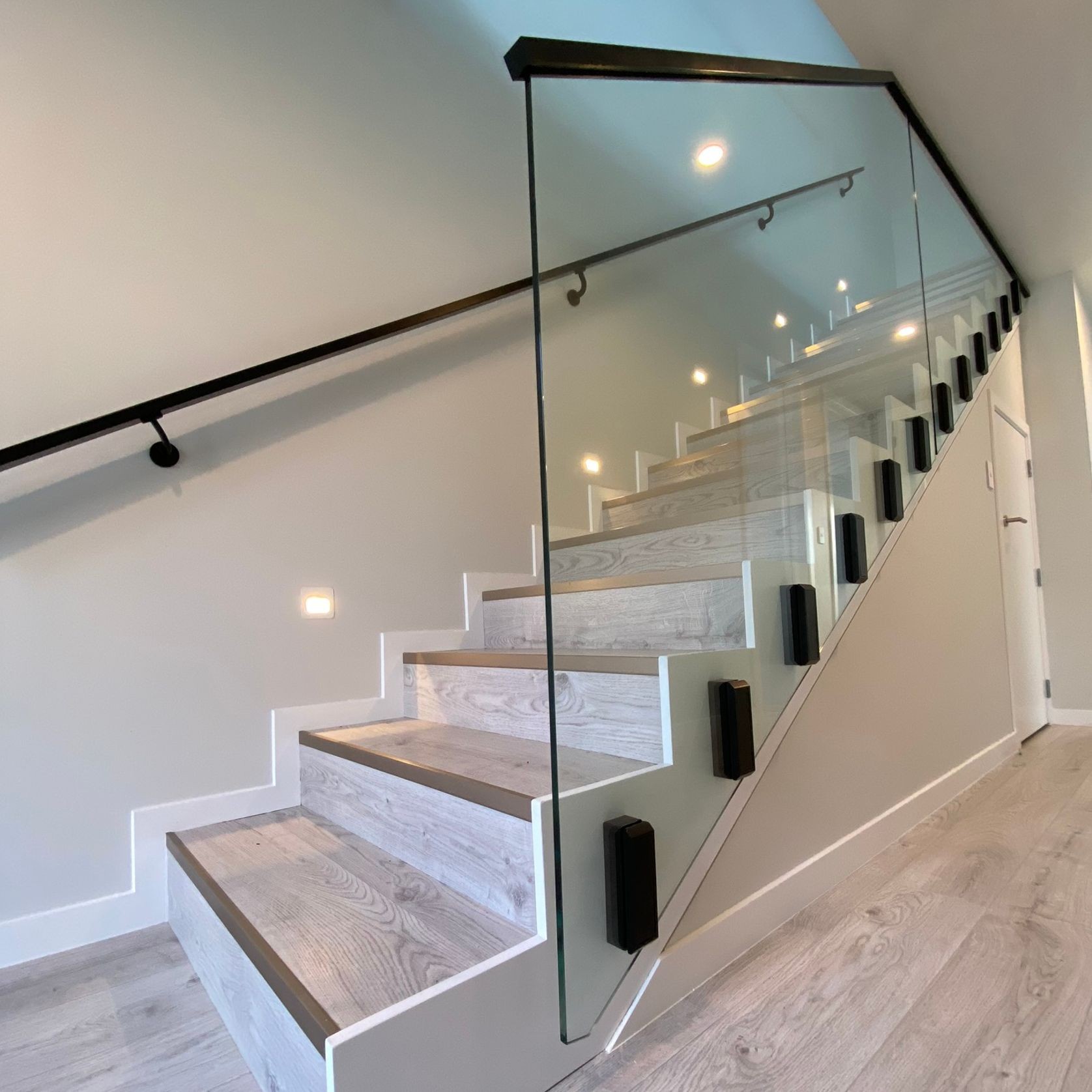 Edgetec® JH Clamp Glass Balustrade gallery detail image