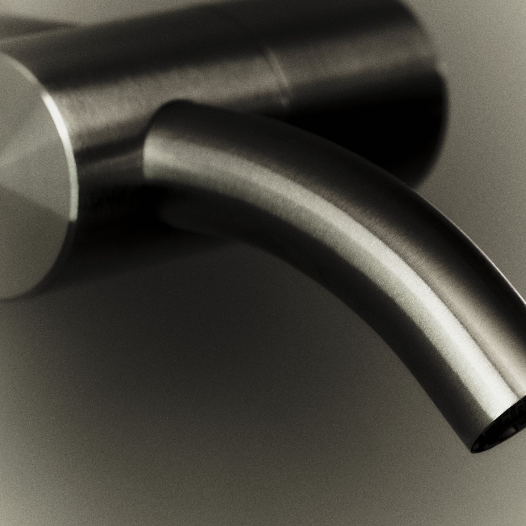 HUM Tapware gallery detail image