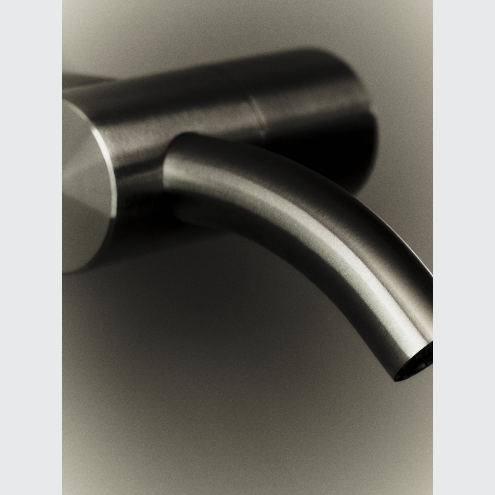 HUM Tapware gallery detail image