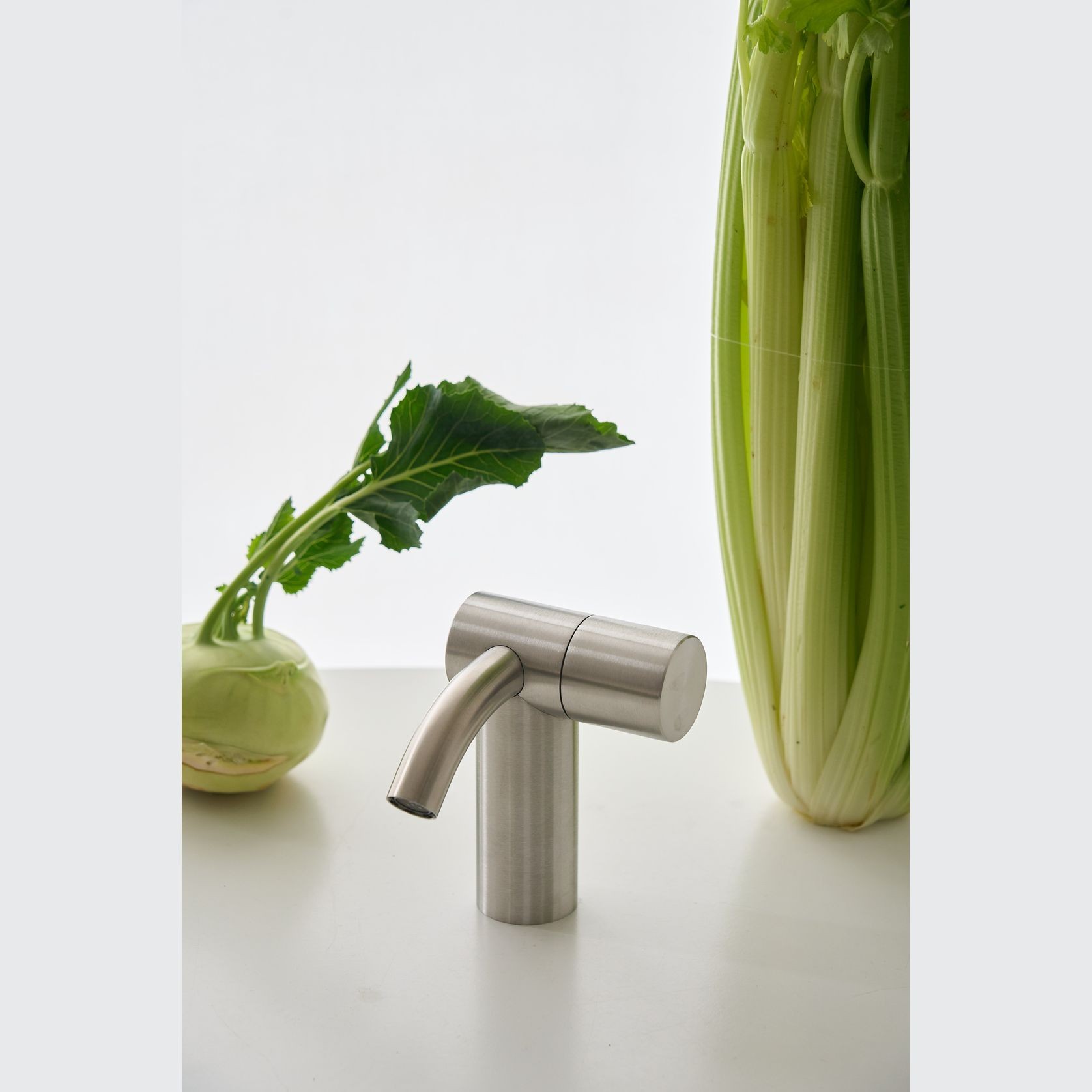 HUM Tapware gallery detail image