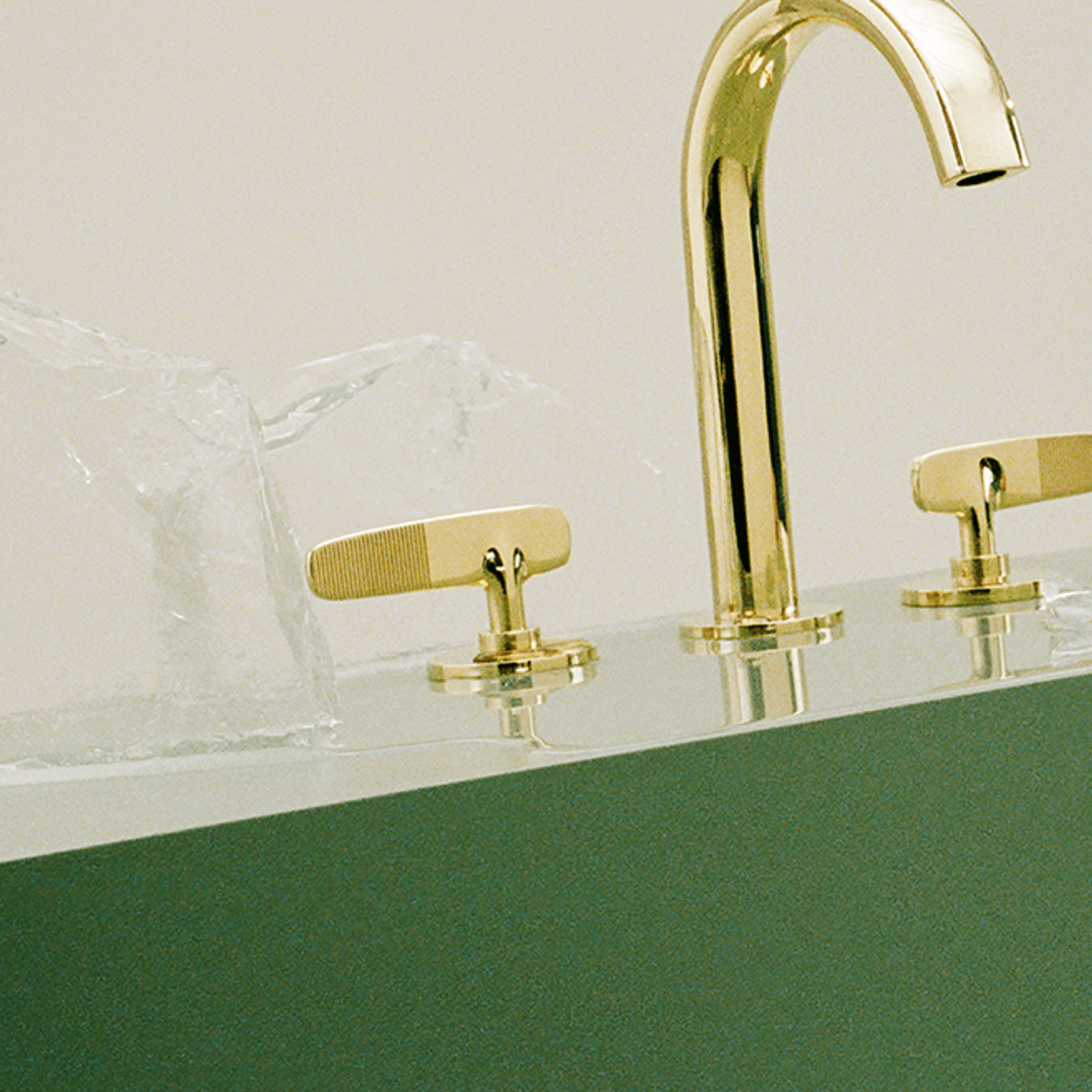 Veloce 3th Deck Mounted Basin Mixer Gooseneck Spout gallery detail image