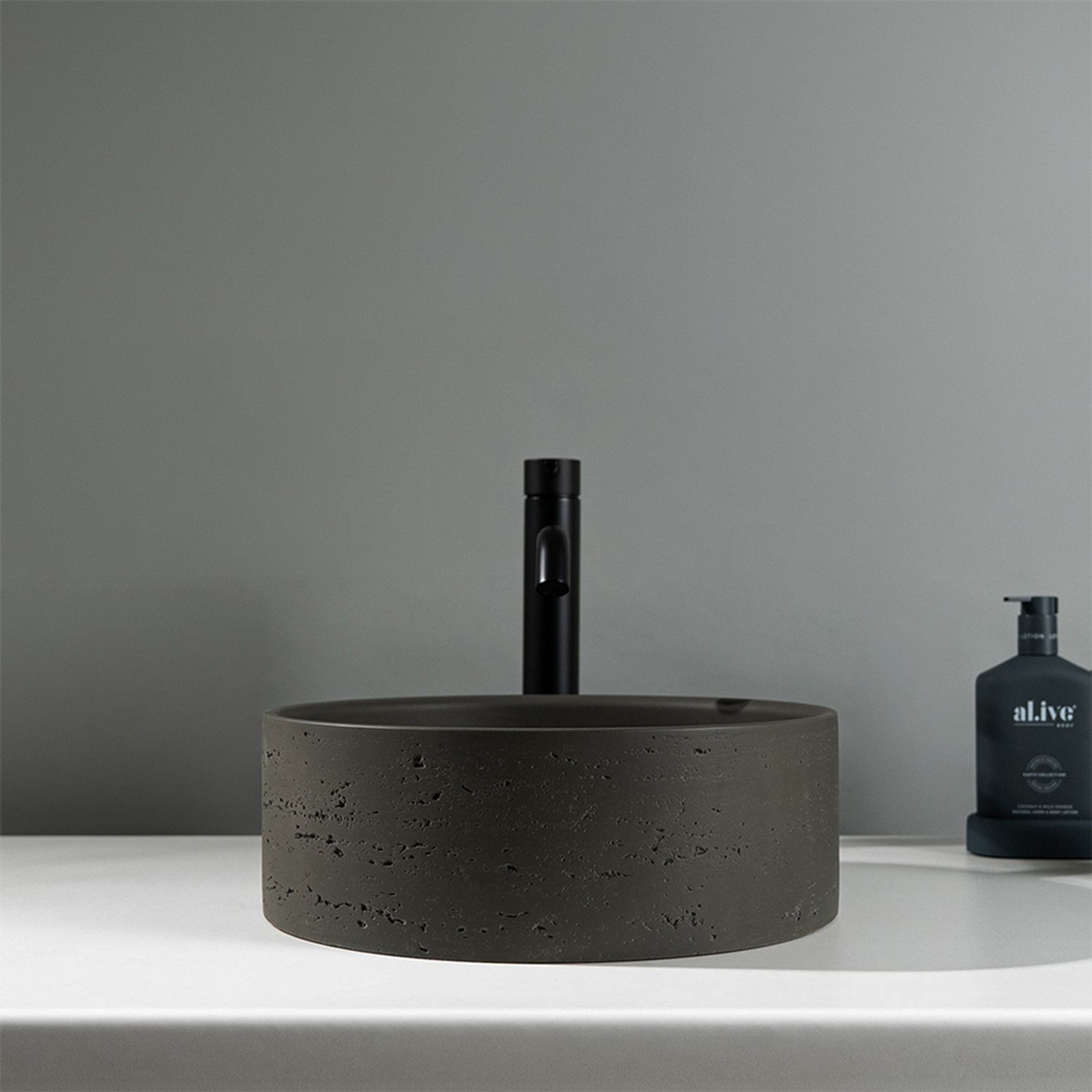Alma Amos Circle Rustic Concrete Basin Meteor Grey gallery detail image