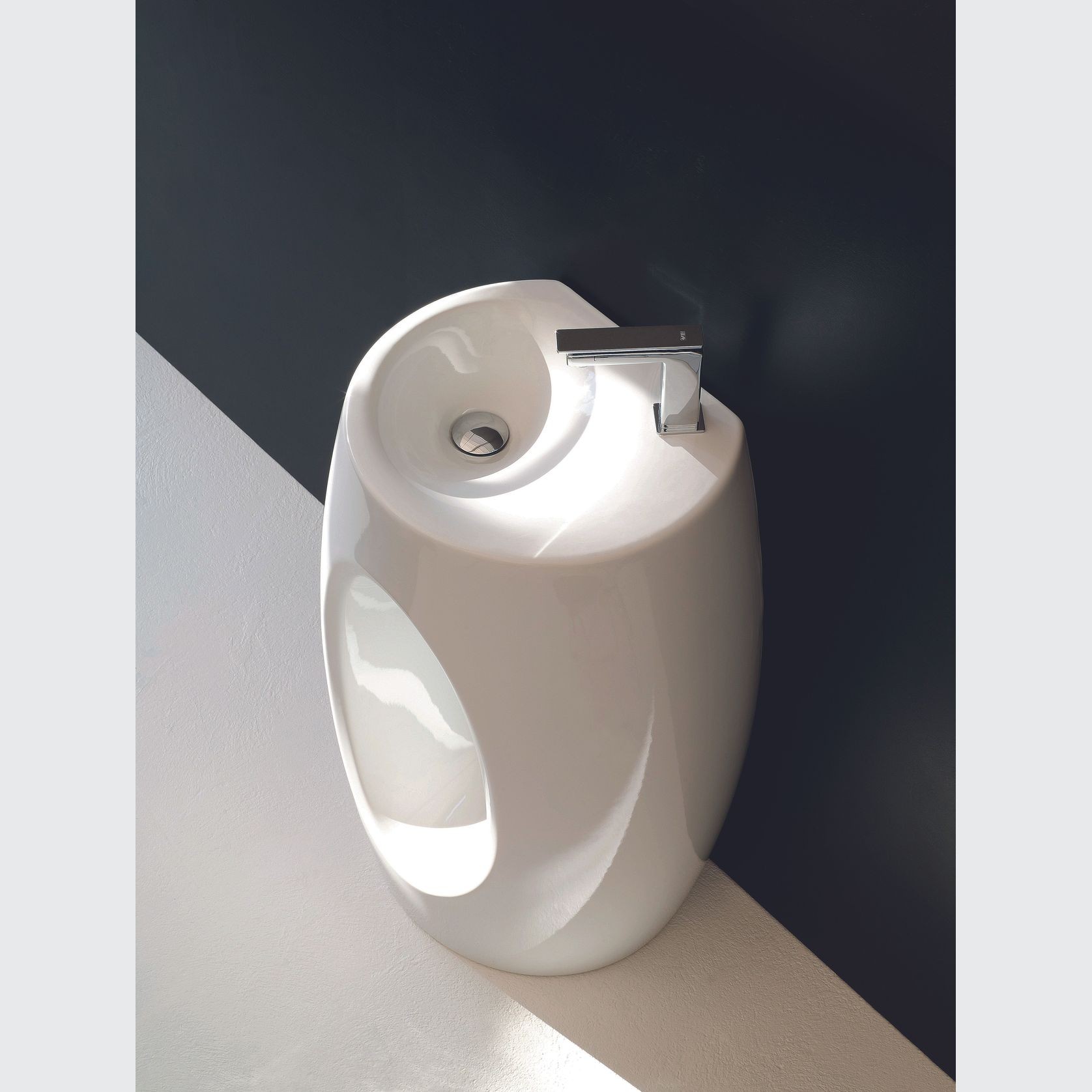 Art Ceram | Hall Basin gallery detail image