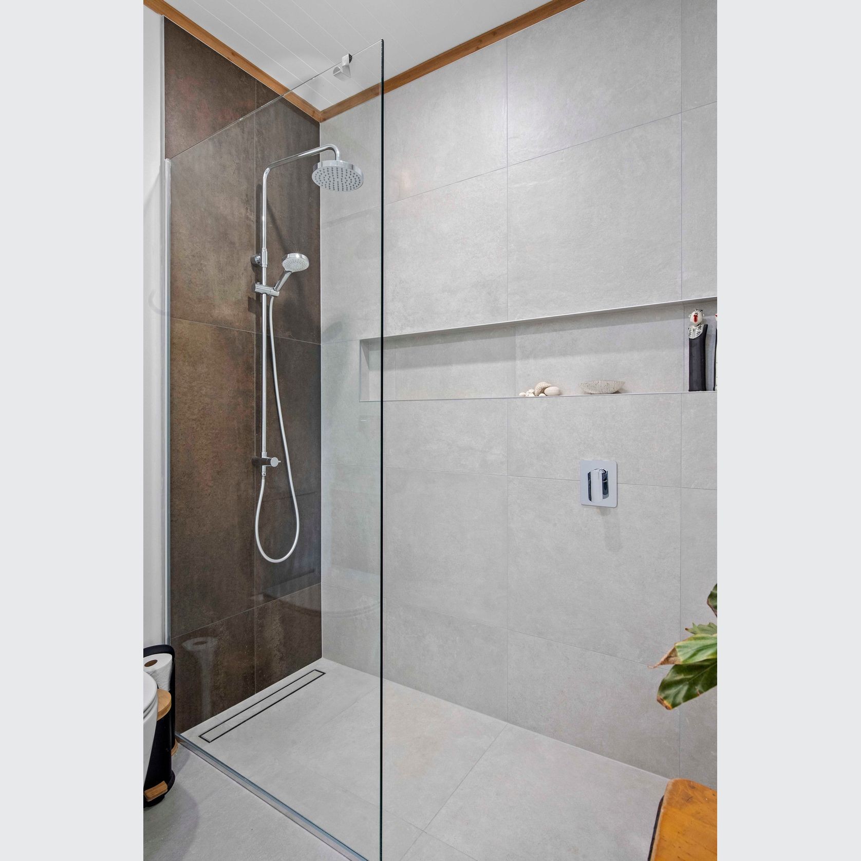 Frameless Glass Solutions gallery detail image