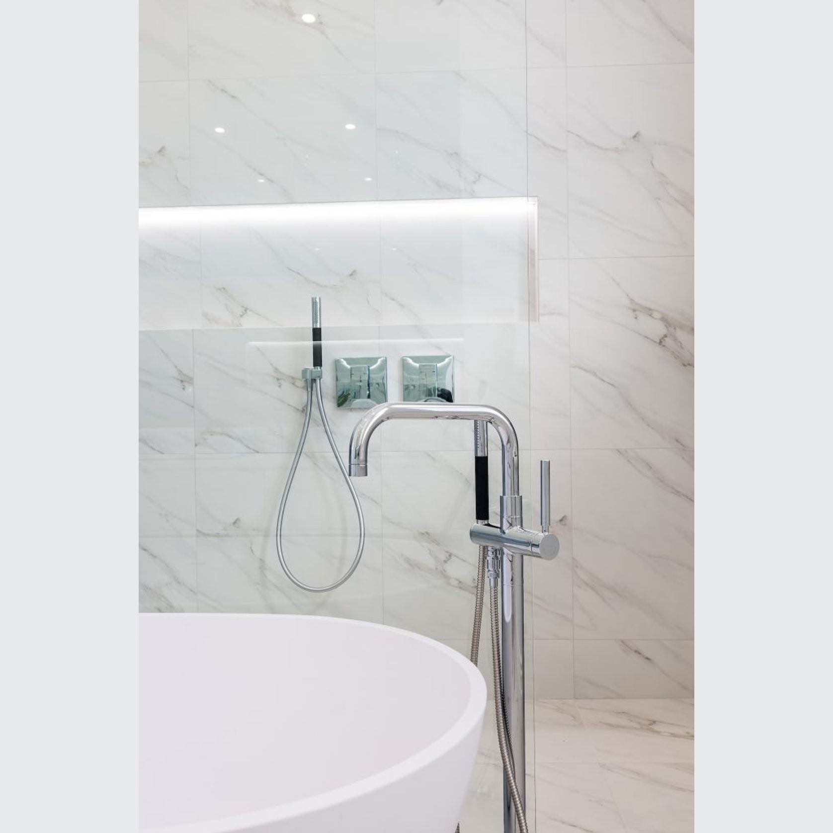 Purist Floor Mount Bath Filler gallery detail image