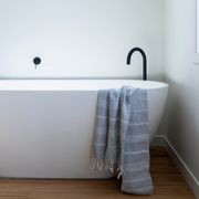 Luna Bath Filler Free Standing Spout gallery detail image