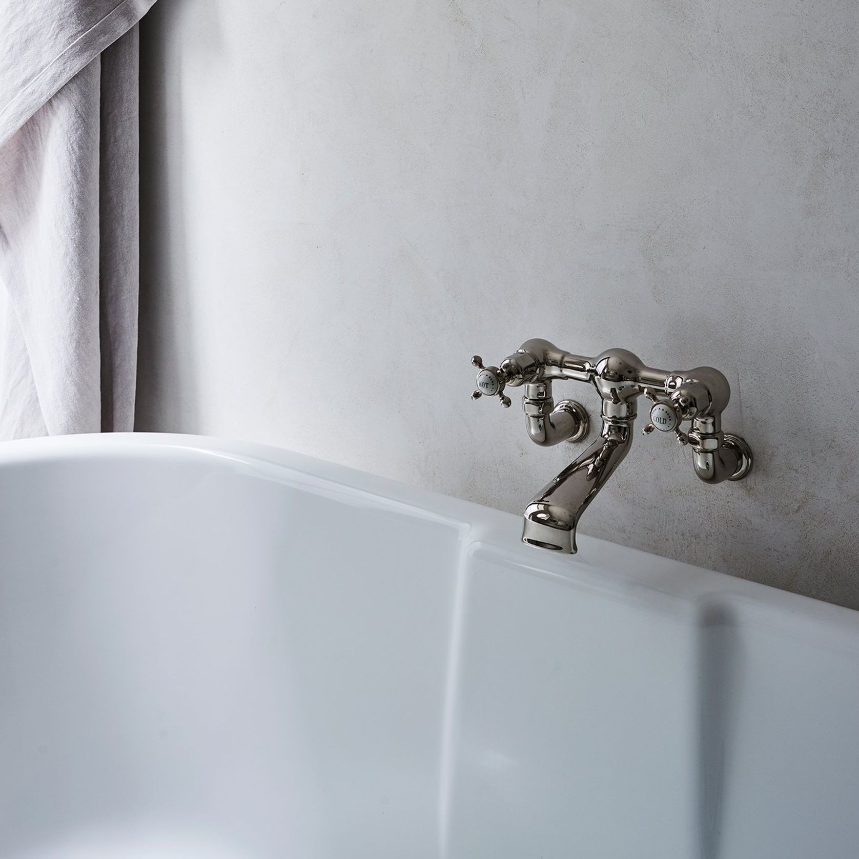 Perrin & Rowe Wall Mounted Bath Filler gallery detail image