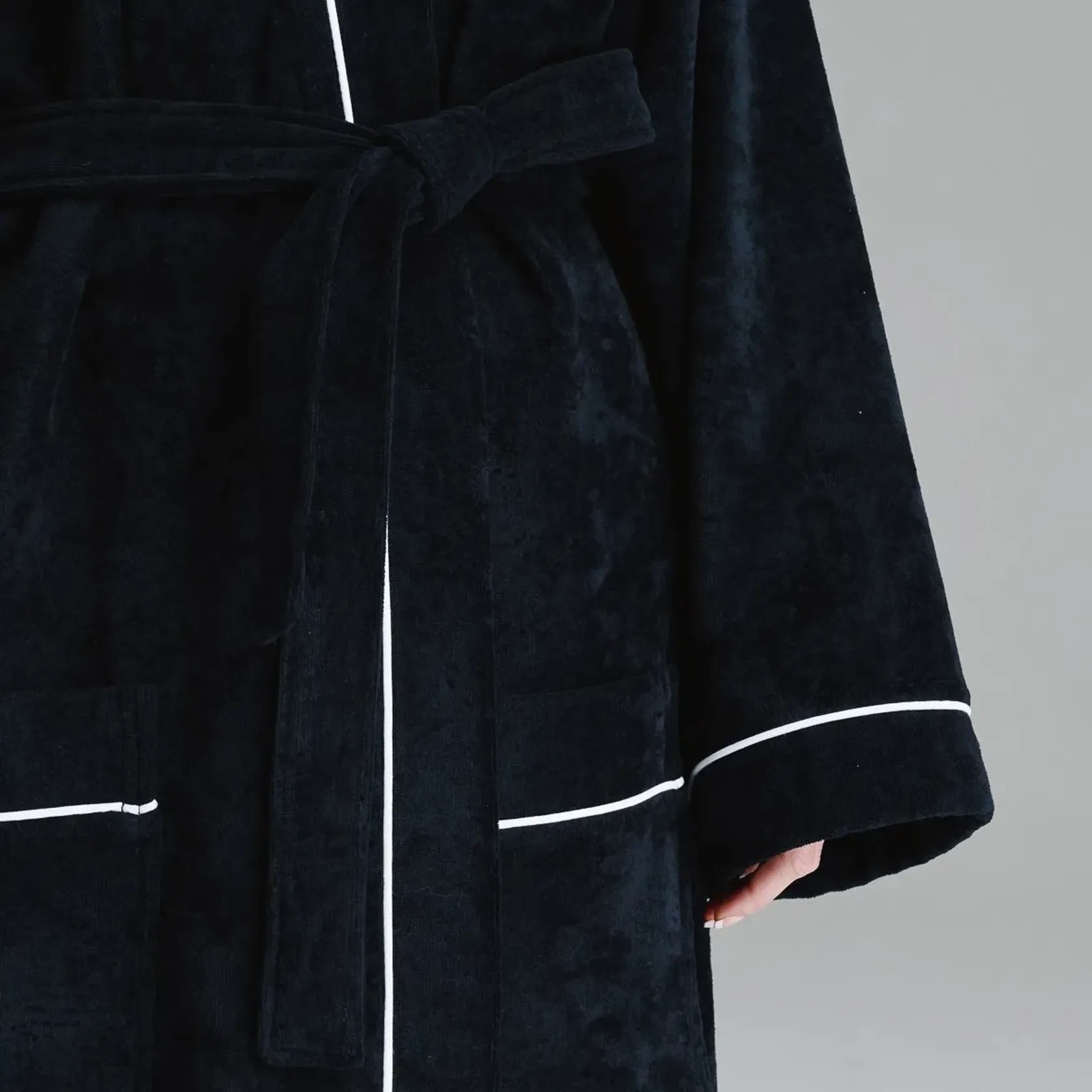 Cotton Velour Bathrobes with Piping gallery detail image