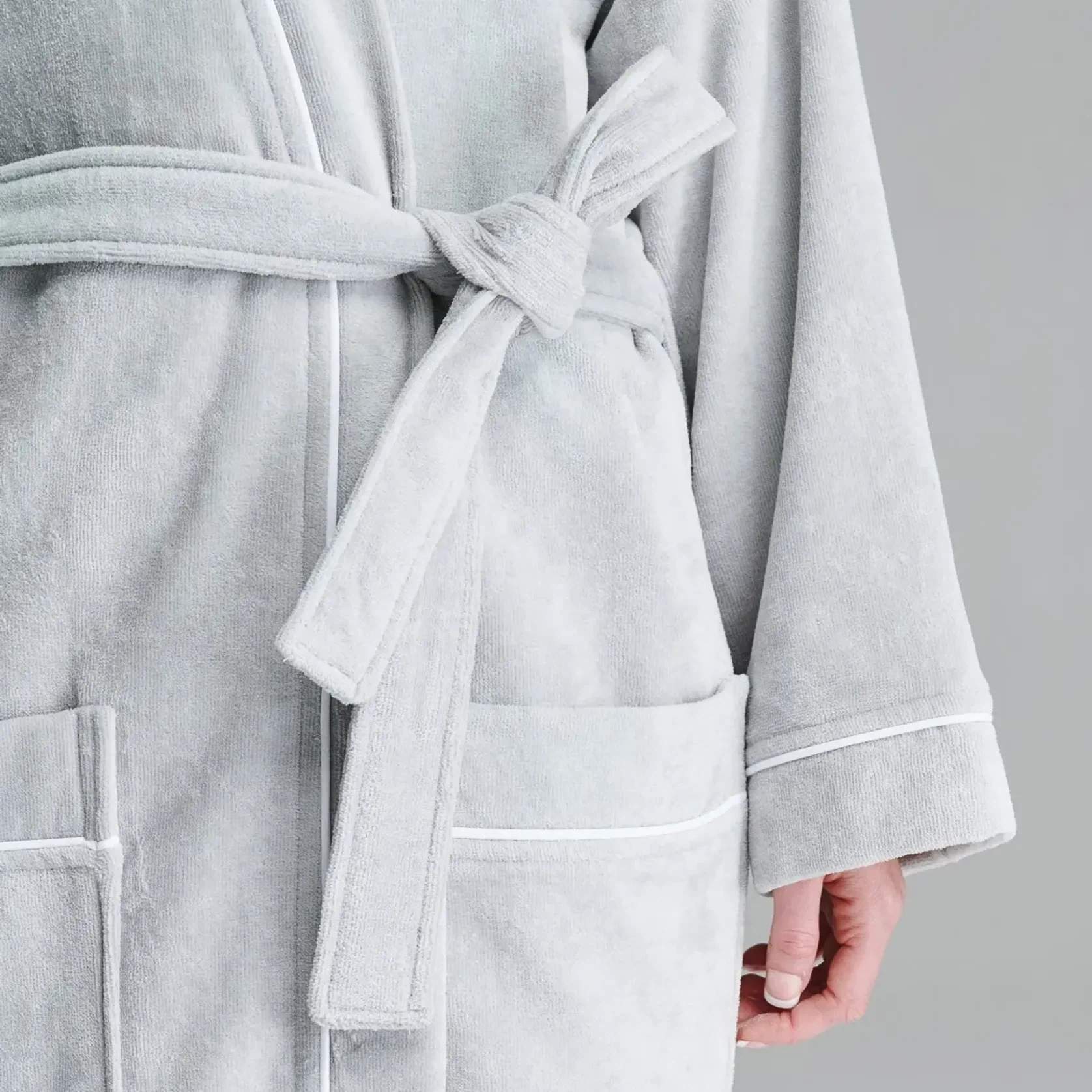 Cotton Velour Bathrobes with Piping gallery detail image