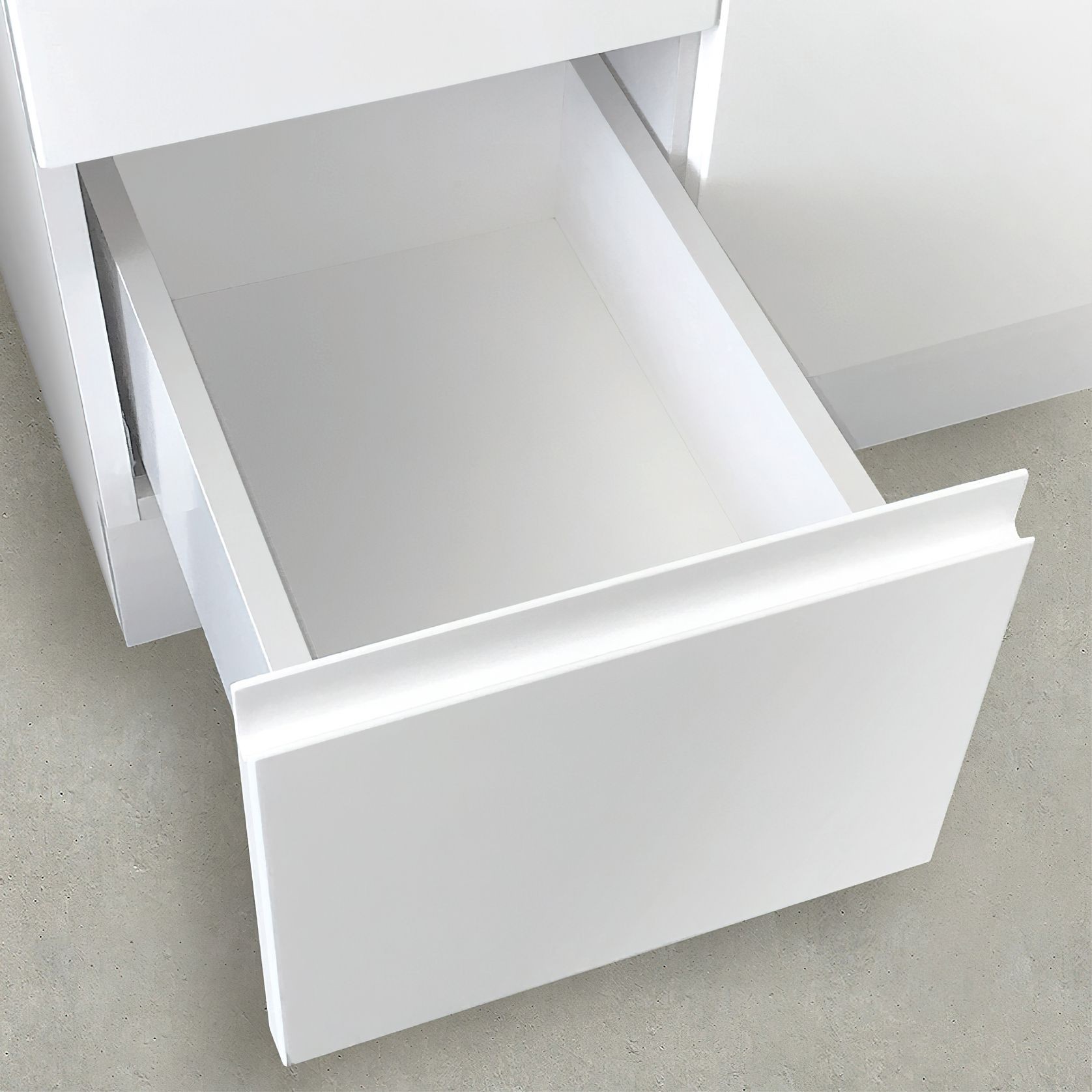 Fingerpull Gloss White Cabinets gallery detail image