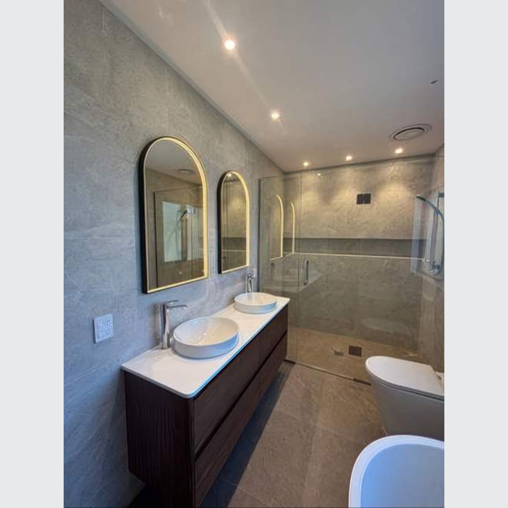 Eclipse Arch LED Aluminium Framed Mirror with Demister gallery detail image