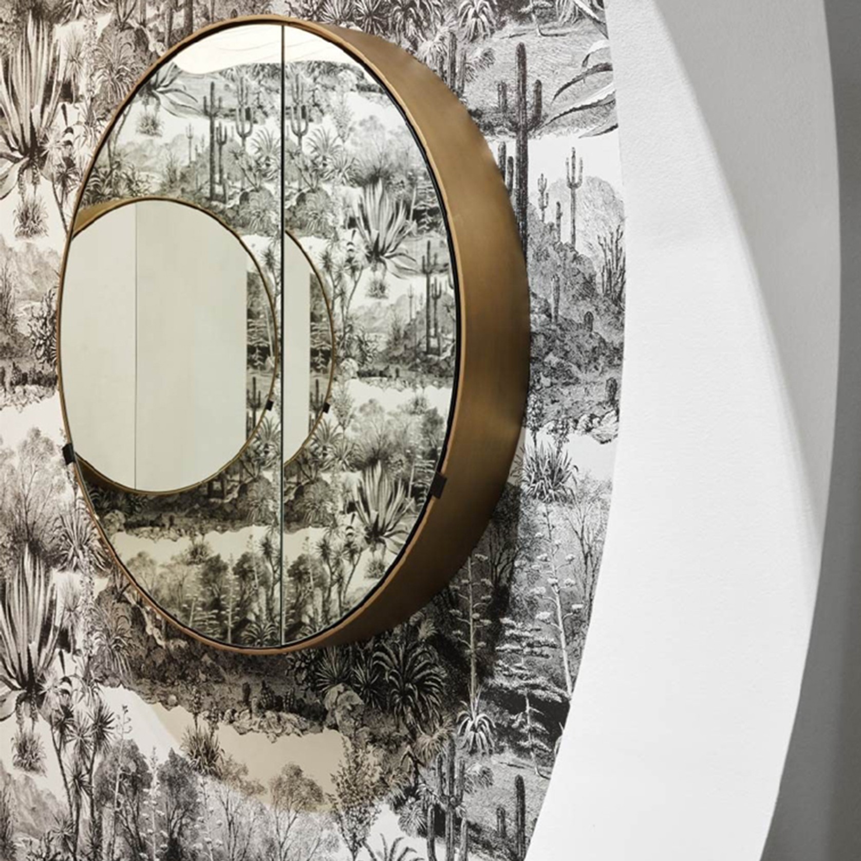 Catino Round Mirror Cabinet by Cielo gallery detail image